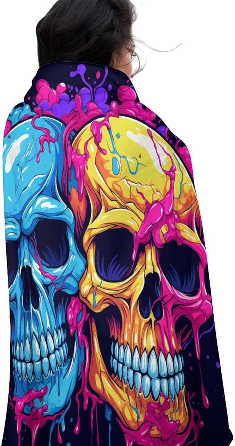 Two Different Skulls Blanket Round Beach Tapestry Flannel Round Tablecloth Boho Beach Blanket Home Decor Indie Rug Comfortable Yoga Mat for Multi Scenario Usage