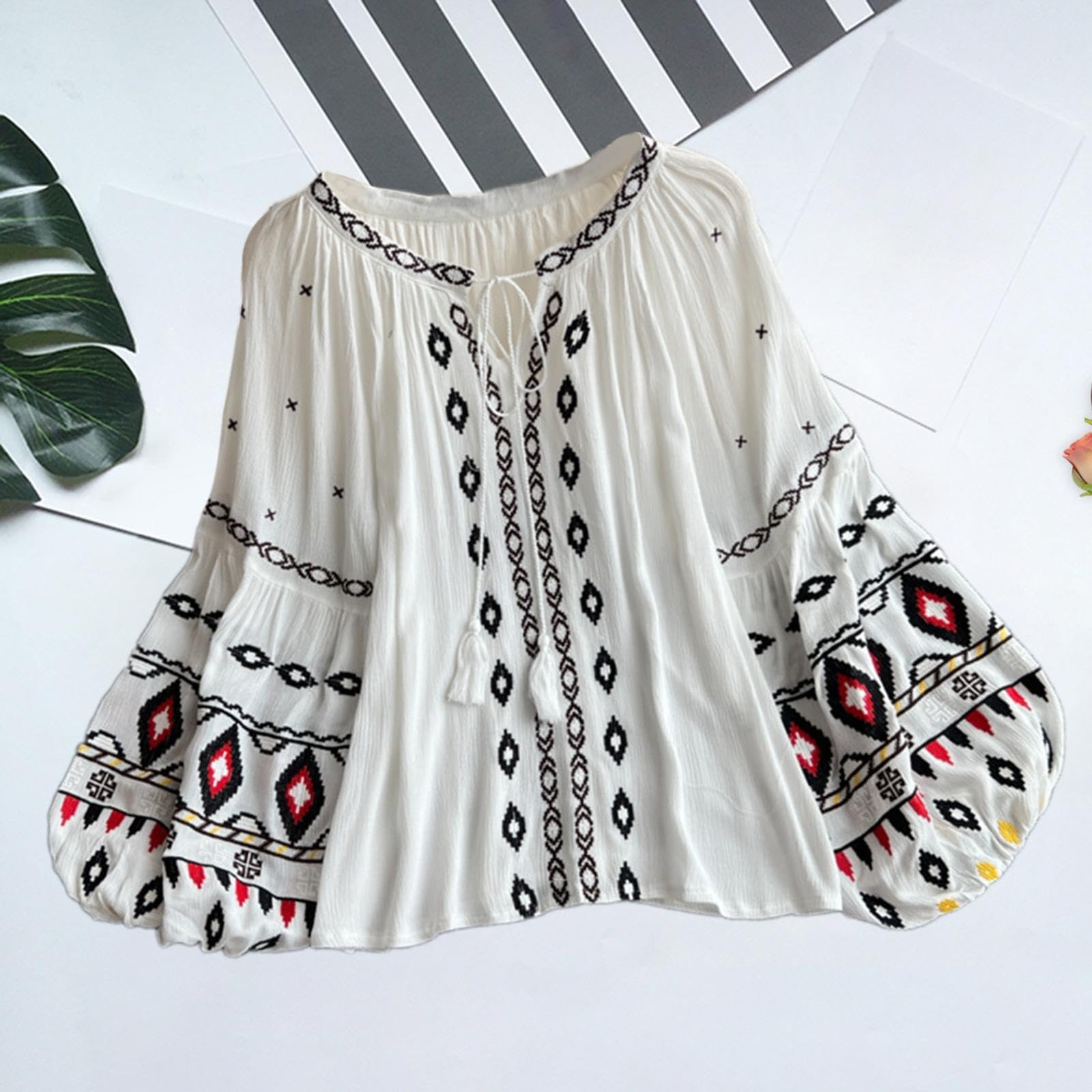 Blouse Brodée Femme en Coton Lin Tendance Coupe Droite Manches Ballon Style Ethnique Chic Vêtement Polyvalent pour Bureau Sorties Plage Fêtes