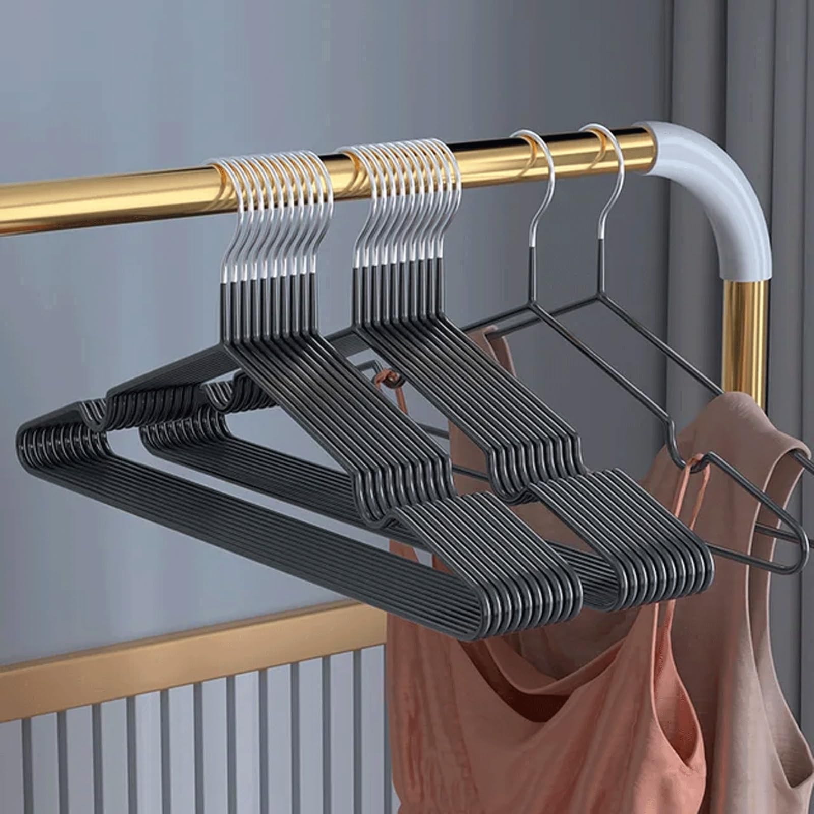 Non Slip Household Clothes Hanger, Curved Design Plastic Wide Shoulder Semi-circular Clothes Hanger, Seamless Hanging, Sturdy And Durable, Lightweight And Space Saving Wardrobe Clothes Hanger(Color5,3