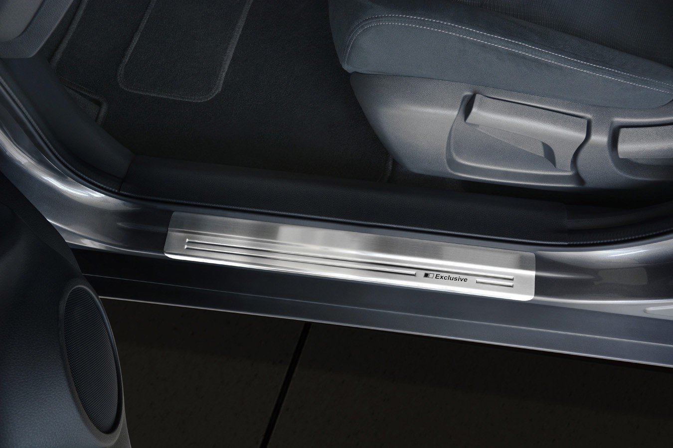 Tuning-art EX104 Battitacco In Acciaio Inox Per Toyota RAV4 (2013+) - Set Da 4 Pezzi
