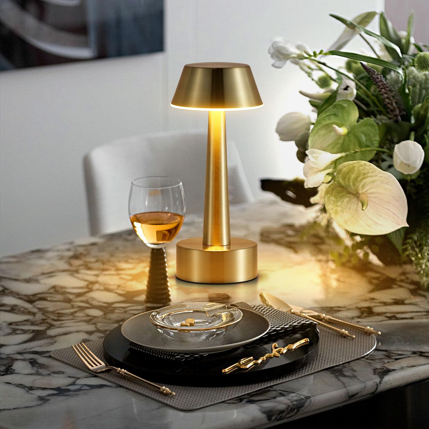 OCEST Pequeña lámpara de mesa inalámbrica, recargable por USB, 2 unidades, lámpara de mesa con batería, lámparas de jardín al aire libre, 3 colores táctiles regulables, lámpara de mesita de noche,