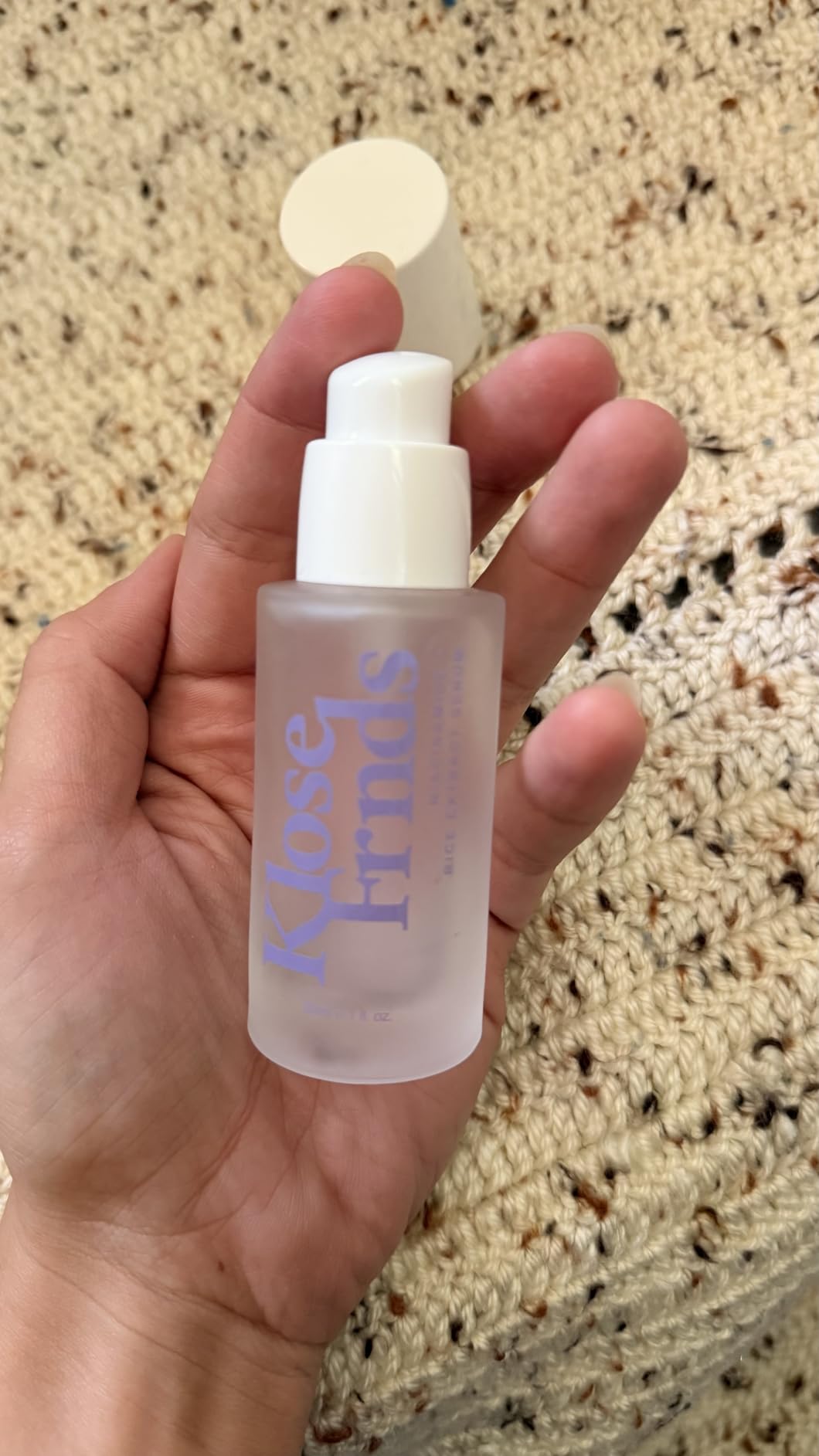 KLOSE FRNDS Niacinamide & Rice Extract Facial Serum – Hydrating Glow Face Serum with Hyaluronic Acid, Centella, and Licorice for Smooth Texture, Daily Radiance, and Healthy Skin Barrier Support - 1 fl oz