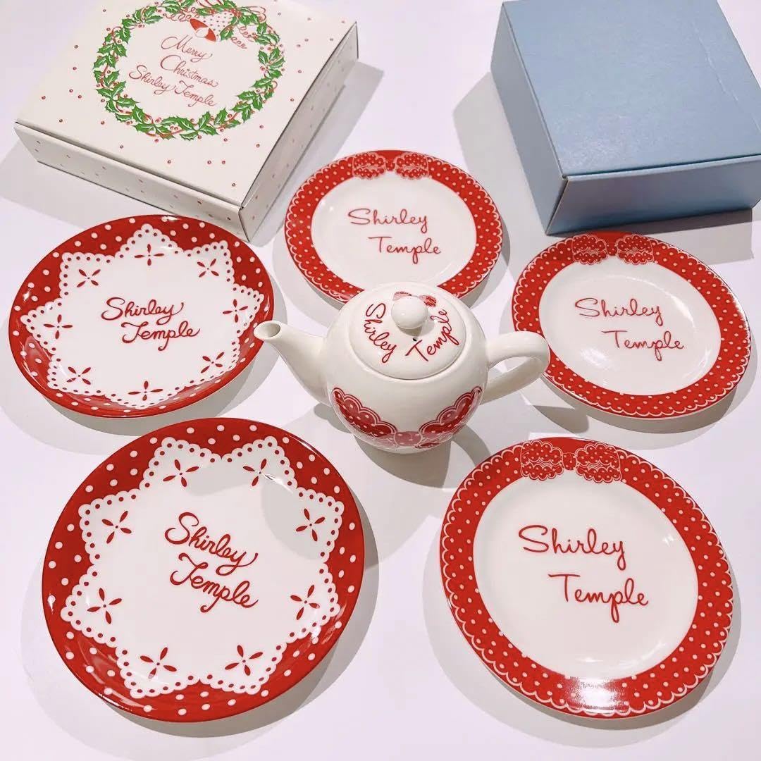 シャーリーテンプルノベルティ ティーポット ケーキ皿 クリスマス皿セット シャーリーテンプルノベルティ ティーポット ケーキ皿 クリスマス皿