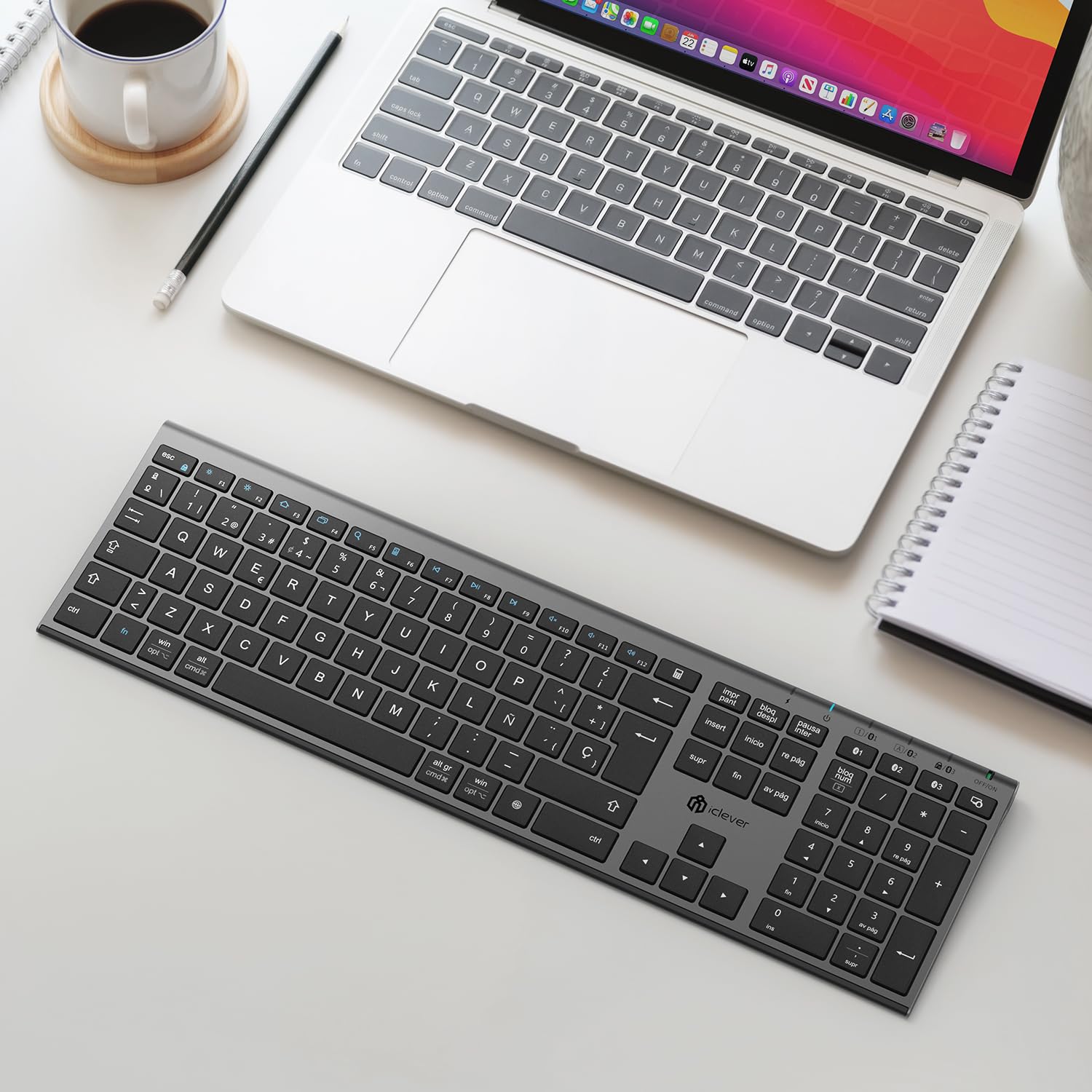 iClever Teclado Bluetooth BK23-QWERTY Español Teclado Inalámbrico para Mac con Batería Recargable Tamaño Completo Dedo Multidispositivo Multi-OS Gris Negro