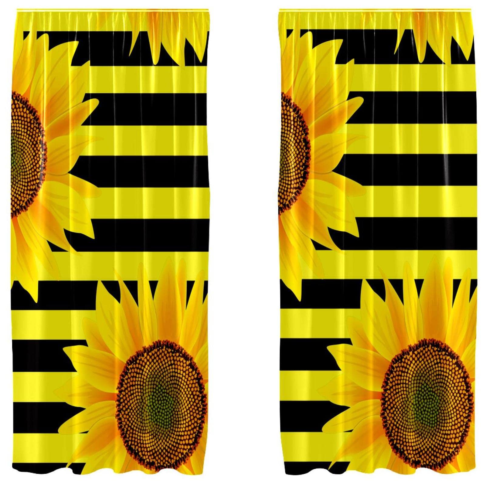 Rideaux occultants motif tournesol habillent les grandes fenêtres de salon