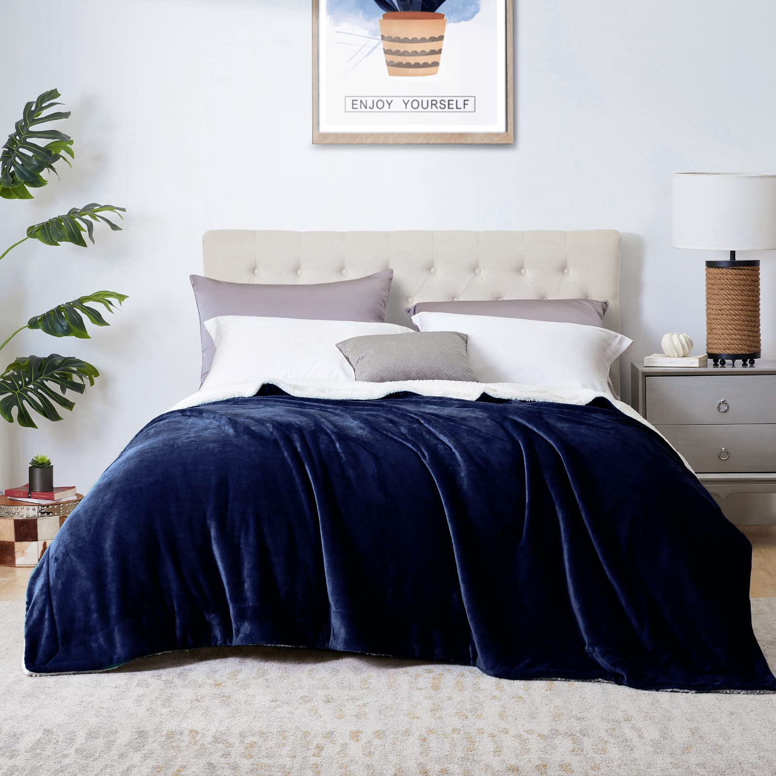 Walensee Sherpa Fleece Blanket (King Size 108”x90” Navy) Plush Throw