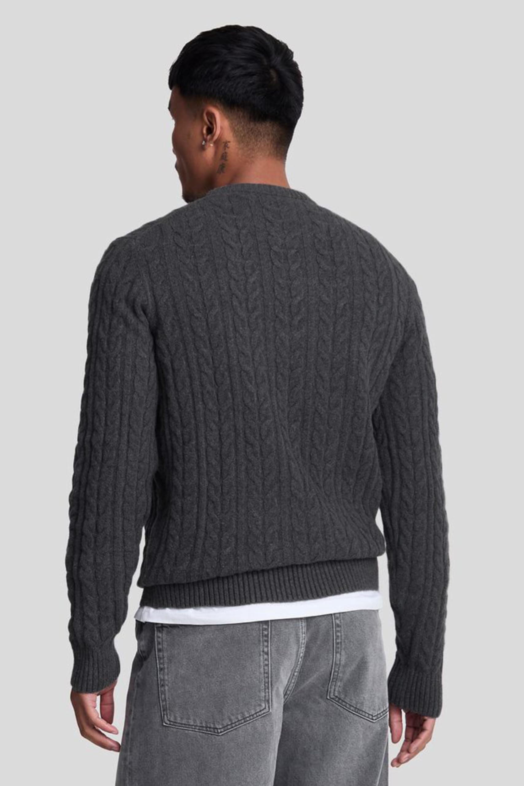 Lyle & Scott Herren Strickpullover mit Zopfmusteraus Einer Mischung aus Baumwollmischung, Rundhalsausschnitt, warm und bequem,grau, L