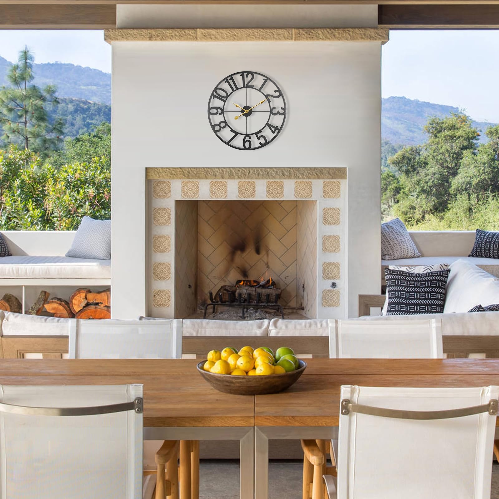 Grande horloge murale d'extérieur de 40,6 cm, silencieuse, sans tic-tac, fonctionne à piles, horloge murale moderne en métal de ferme pour terrasse, porche, piscine, cuisine, chambre à