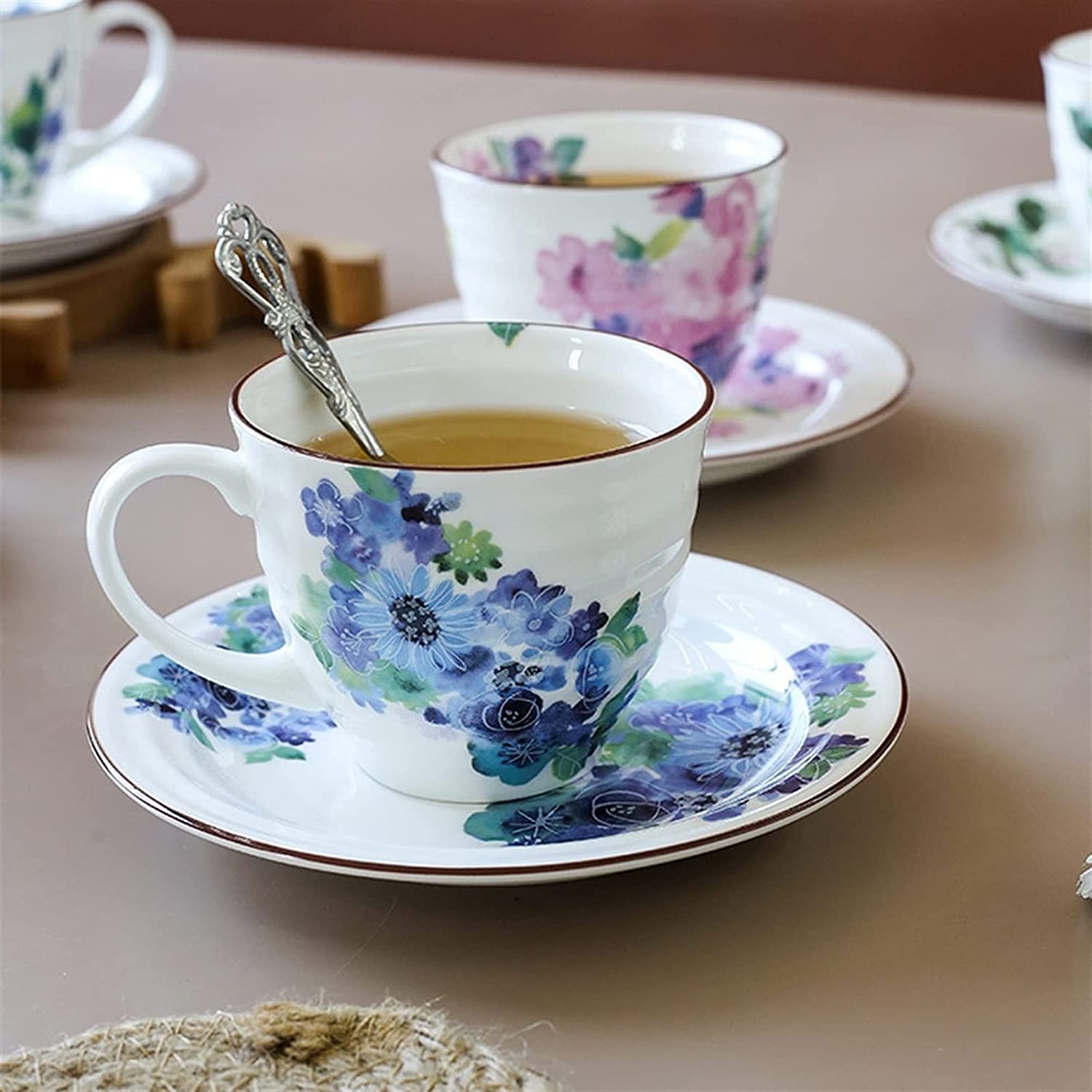 Ceramiczny Zestaw Filiżanek Do Kawy I Spodków Z Uchwytem 7,77 Uncji/230 Ml Duża Filiżanka Do Espresso, Filiżanka Do Mleka, Filiżanka Do Soku,Pink