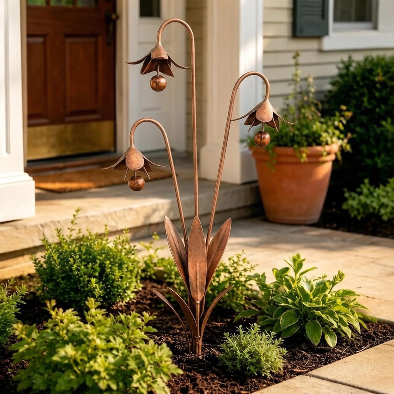 Triple Blue Bellflower Metal Garden Decoration, Triple Bluebells Garden Stake With Bell,Metal Flower Outdoor Yard Decoration,Weather Resistant Outdoor Lawn Ornament,for Patio, Pathway, Flower Bed ﻿(A)