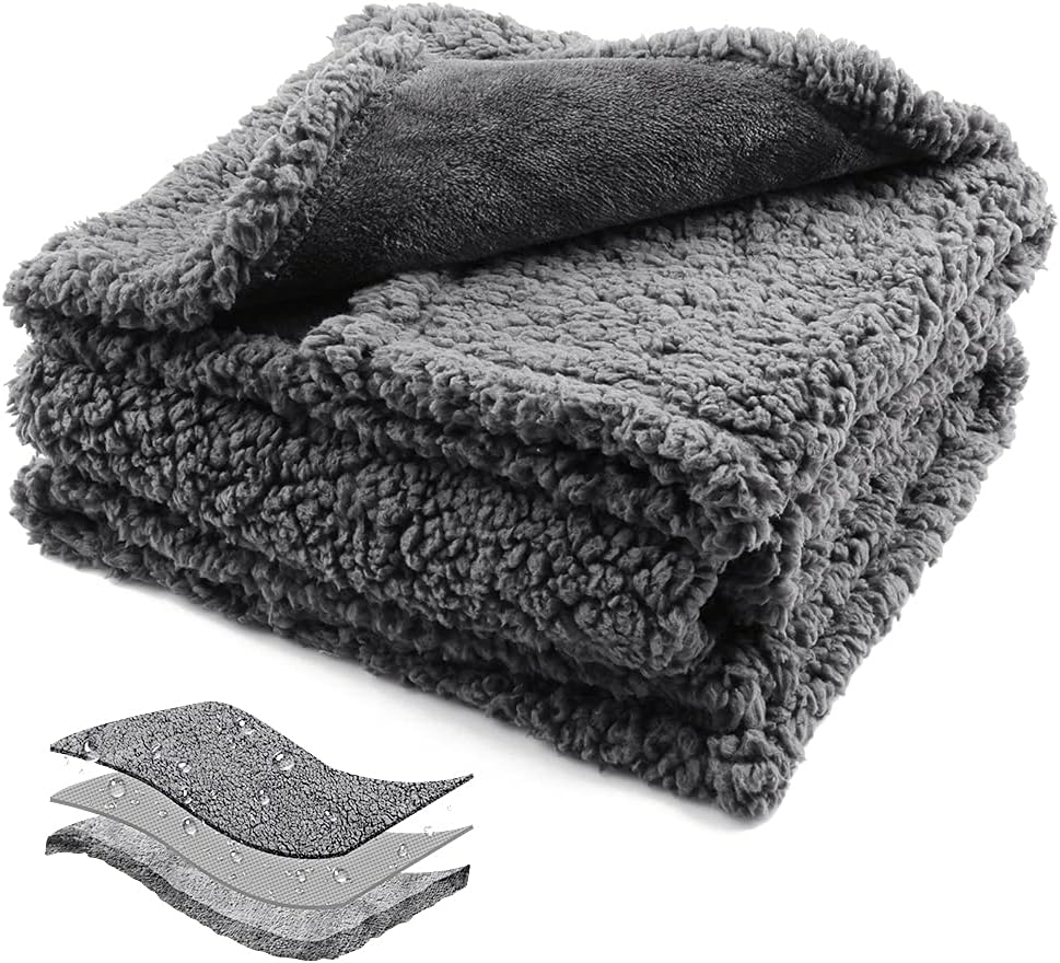 OnarwayWaterproof Dog Blanket of Reversible Sherpa Fleece for Bed, Couch, Sofa, and Floor, 145x215cm XXLarge Waterproof Dog Bed Cover for Puppies, Cats, Dogs or Other Medium Large Extra Large Pets