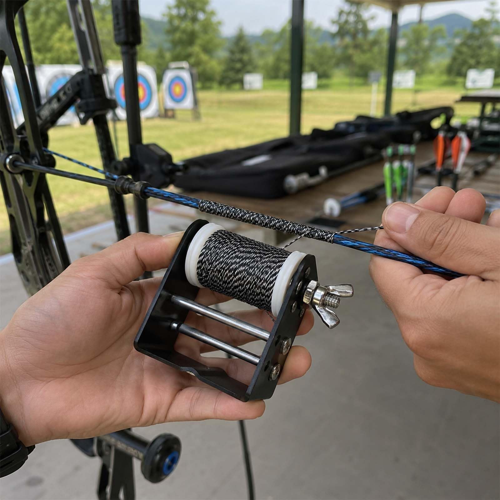 MINZHI 110 Metres of Archery Serving Thread, Durable Bow Tendon Thread, Bow String Tendon Yarn Tool, Bow Cord Serving Thread, Bow Cord Thread, for Compound Bows and Recurve Bows Sporting