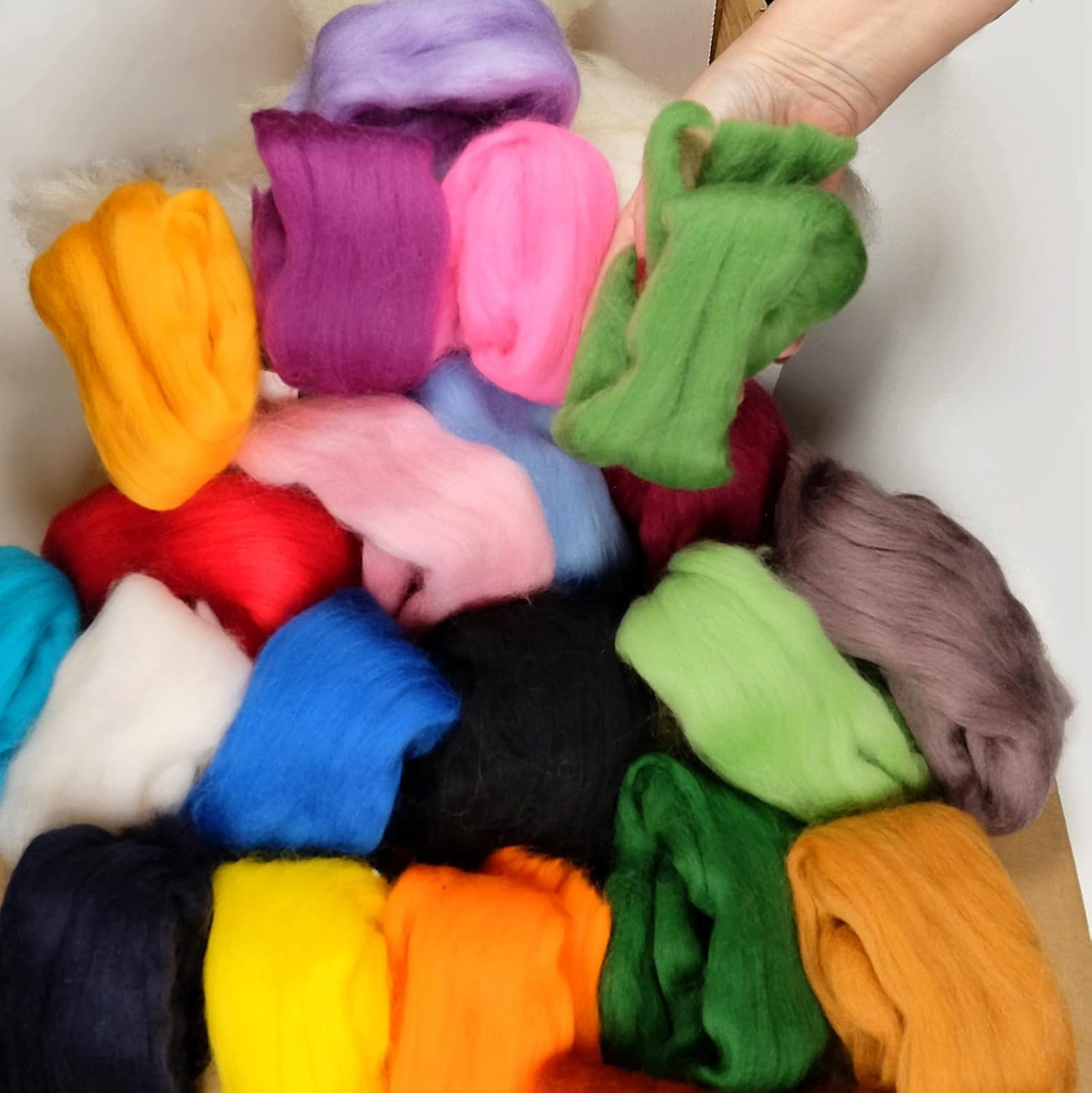 100g Dark Green Merino Wool Roving 20 Selections for Needle Felting Kit