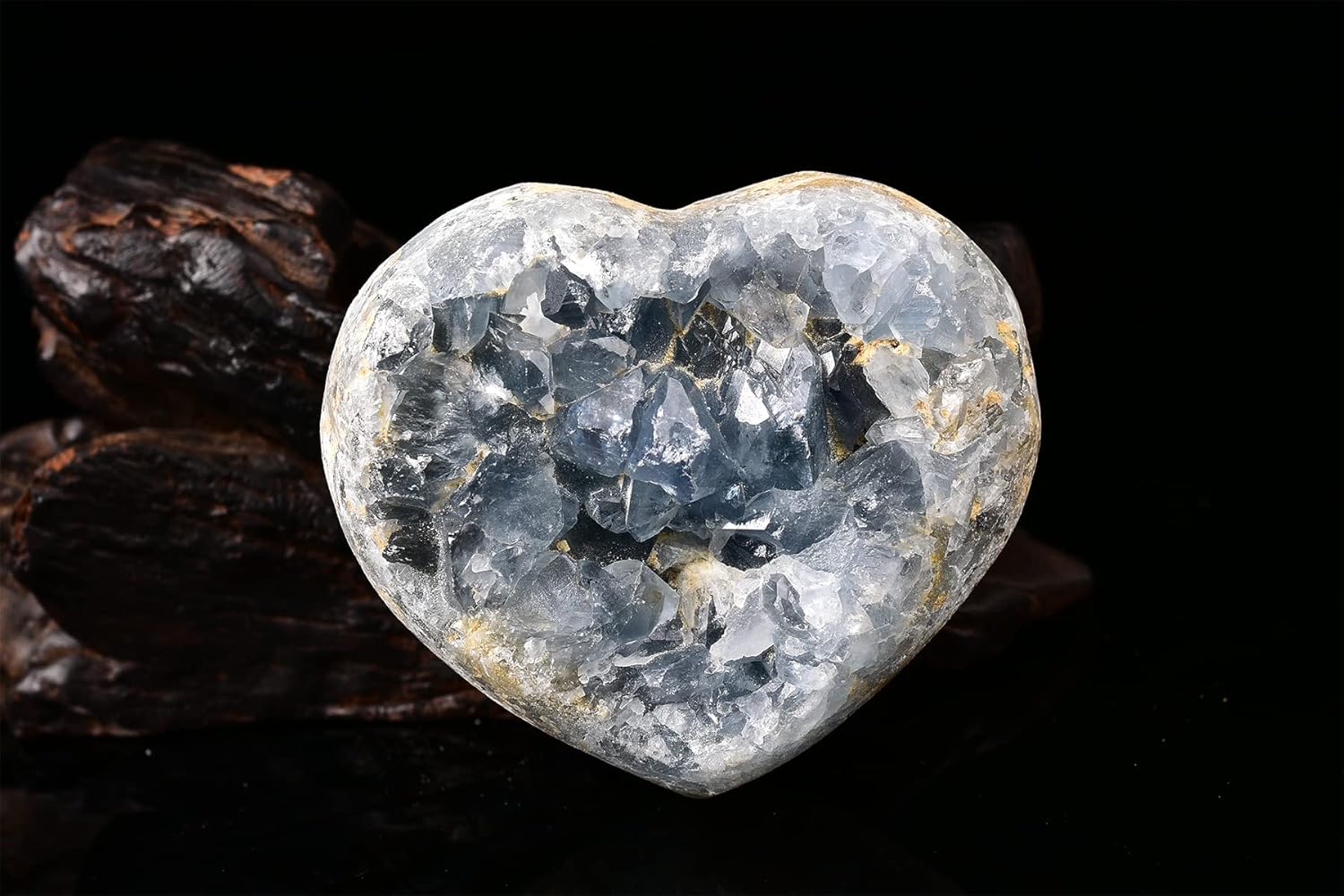 AMOYSTONE Heavy Heart Celestite Crystal Geode for Home Gifts Blue Crystal Cluster with Plastic Display Rack 5.8-6.2"