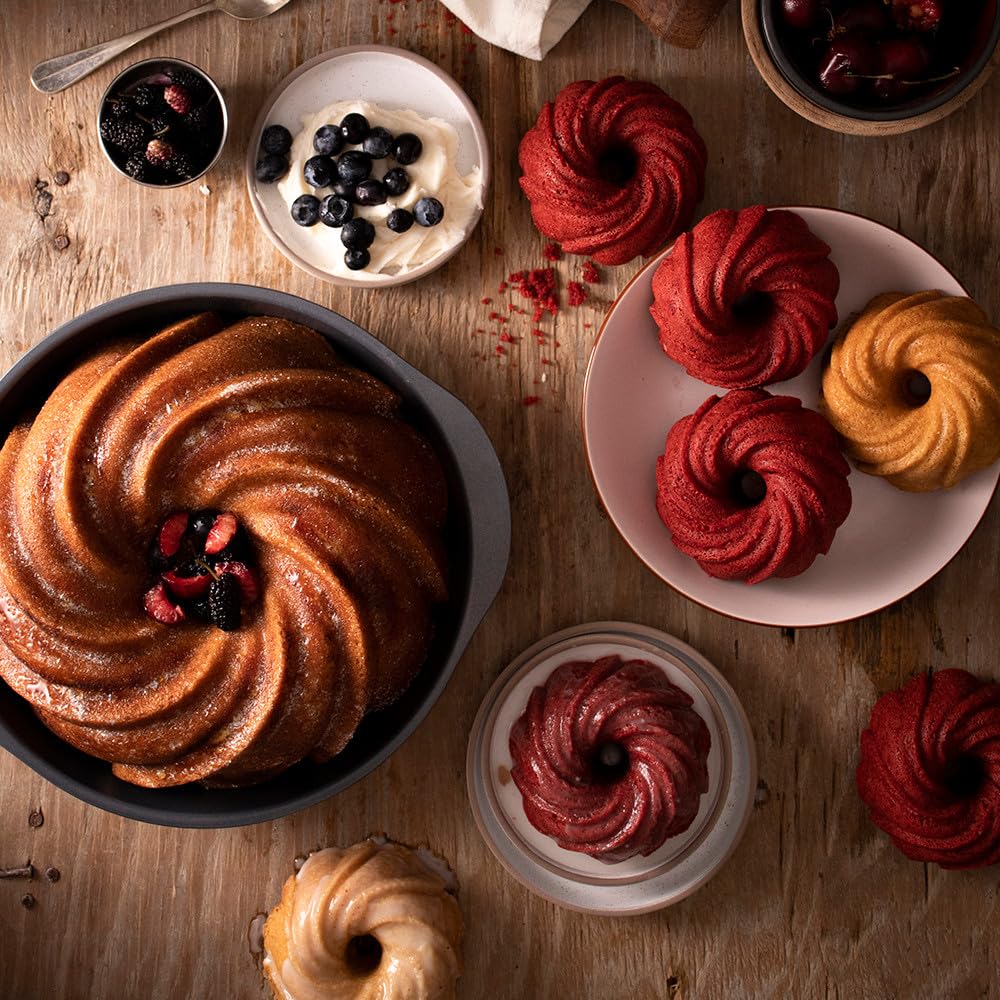 Nordic Ware Moule à gâteau Bundt® Tourbillon Gold