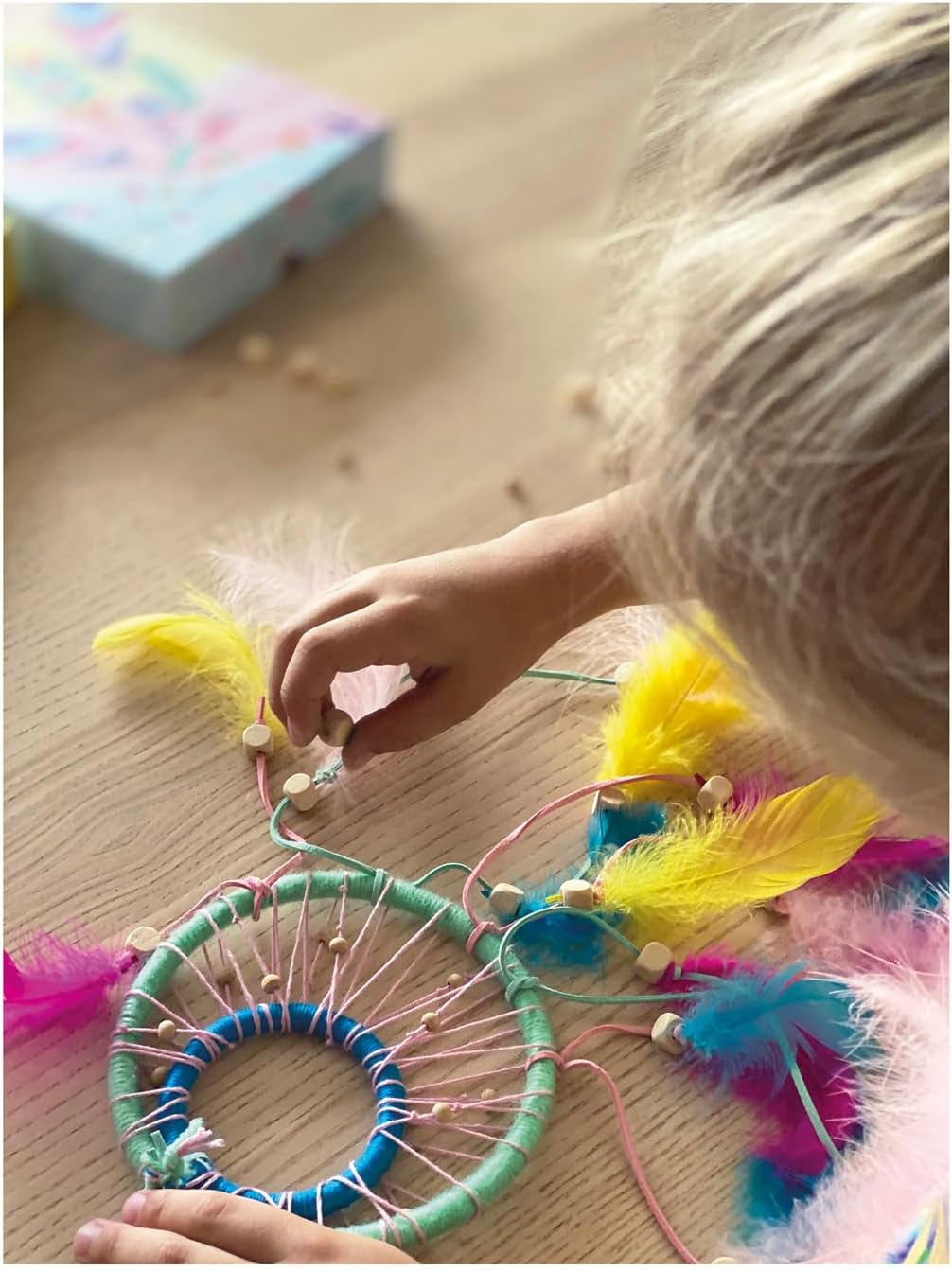 Artista 9301912 Craft Dream Catcher, DIY kit for Children, Creative Set in Practical Storage Box