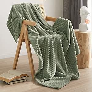 Geniospin Fleece Throw Blanket, 280GSM Extra Soft Lightweight Blanket with Strip, Plush Fuzzy Cozy Blankets and Throws for Couch, Bed, Sofa Cozy, Warm and Breathable (Sage Green, 60x80 inches)