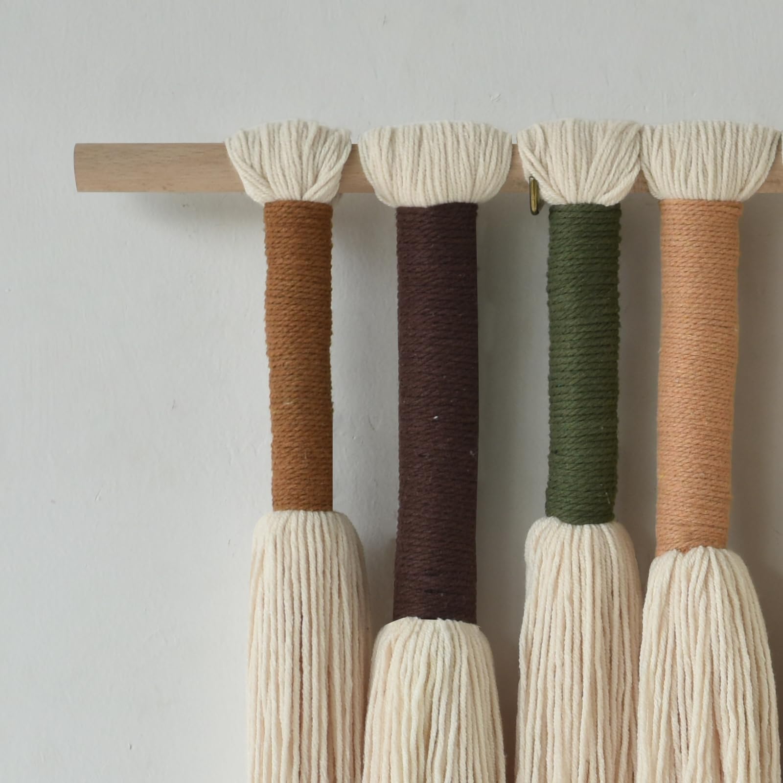 Jakalin Makramee-Wandbehang, Boho-Heimdekoration, handgefertigter Baumwollfaser-Kunst-Wandteppich mit neutralen elfenbeinfarbenen Quasten, moderne böhmische Wanddekoration für Wohnzimmer, Schlafzimmer