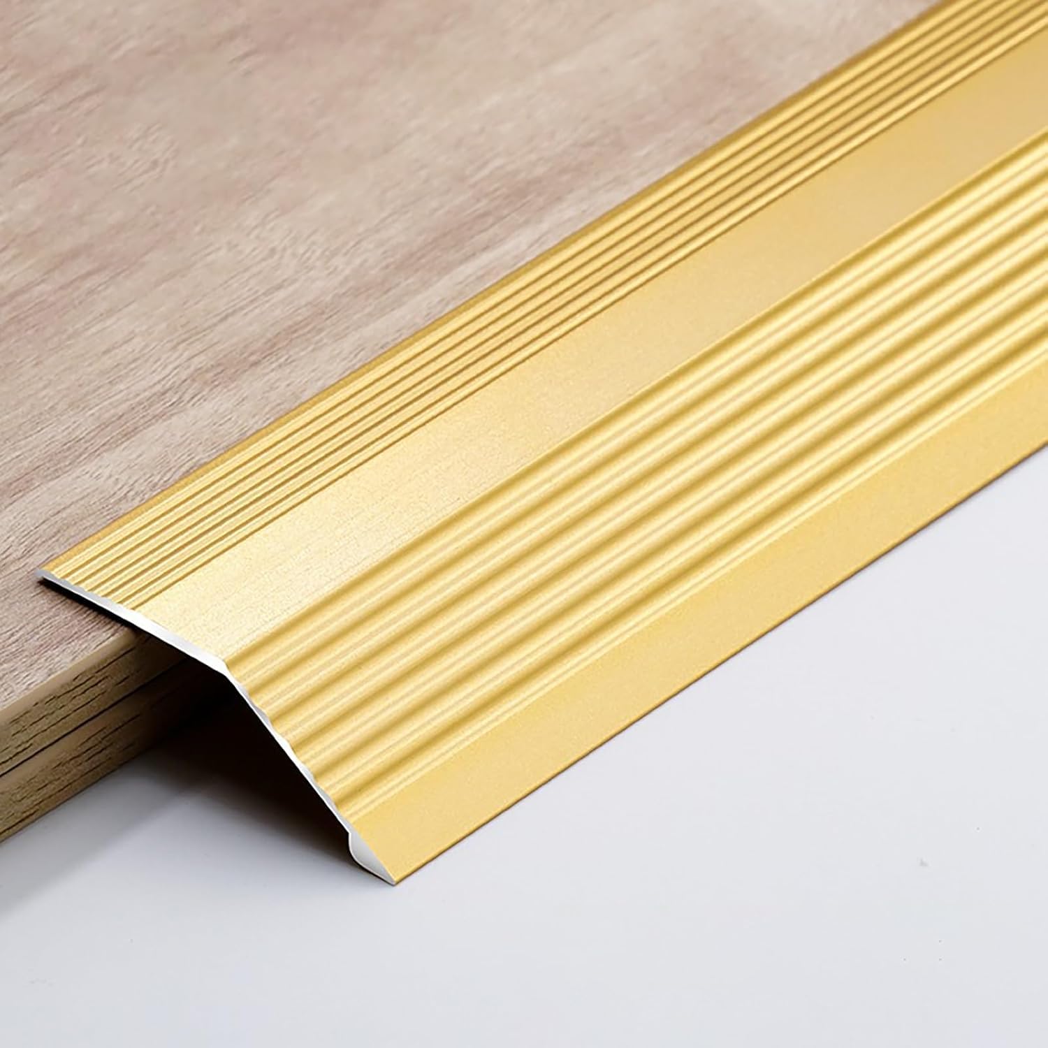 Aluminium-Bodenübergangsstreifen, Selbstklebendes Übergangsprofil mit Höhenausgleich6-20mm, Bodenübergangsleiste für Laminat, Fliesen,Gold,Width 55mm