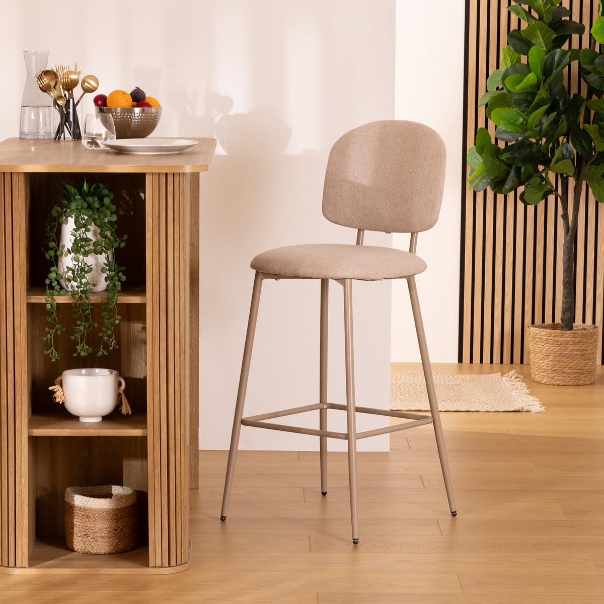 Atmosphera - Sgabello da bar Kamili Beige - H 108,5 cm - Acciaio, tessuto screziato, con schienale e poggiapiedi - Per cucina, isola centrale