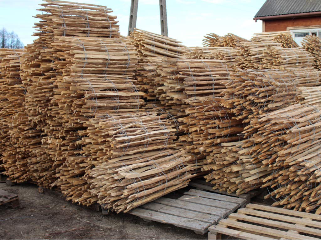 Panneau de jardin en noisetier tressé 120 cm – Barrière naturelle pour plantes grimpantes, saules ou étangs – Fil d’acier, couleur naturelle, longueur 500 cm, baguettes 3-4 cm