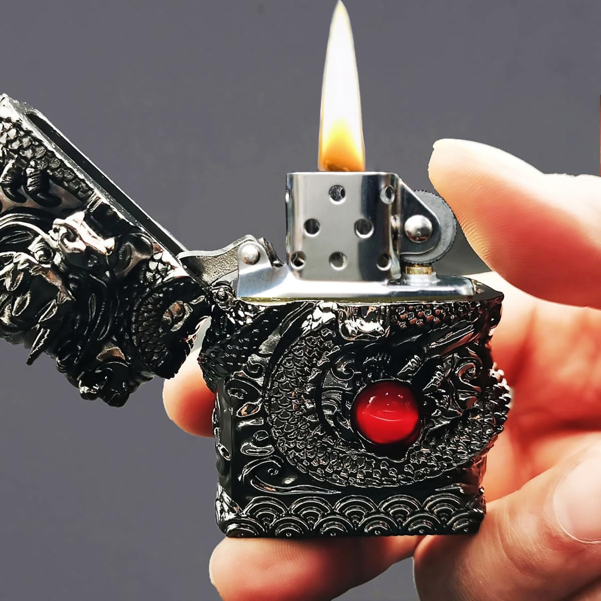 Lighters Carving Dragon Vintage Trench Lighter Reusable Antique Kerosene Grinding Wheel Lighter for Collection-Decorative-Gift-Present (Black)