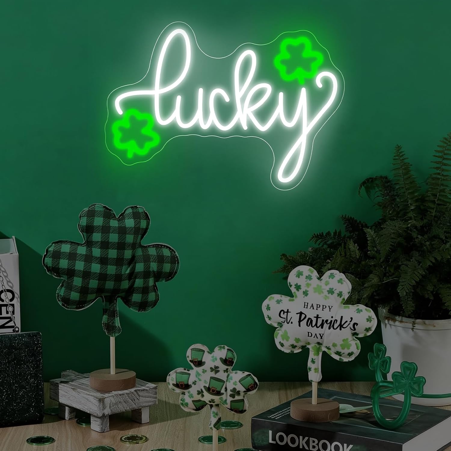 Lucky Shamrock Neon Sign, St. Patrick's Day Neon Sign,3 Leaf Clover Sign,Home Wall Decor,Saint Patrick's Day Decor,Encouraging Light For Party Favors, Classroom, Cave Bar Pub Home Party Room Wall Decor-16.5IN