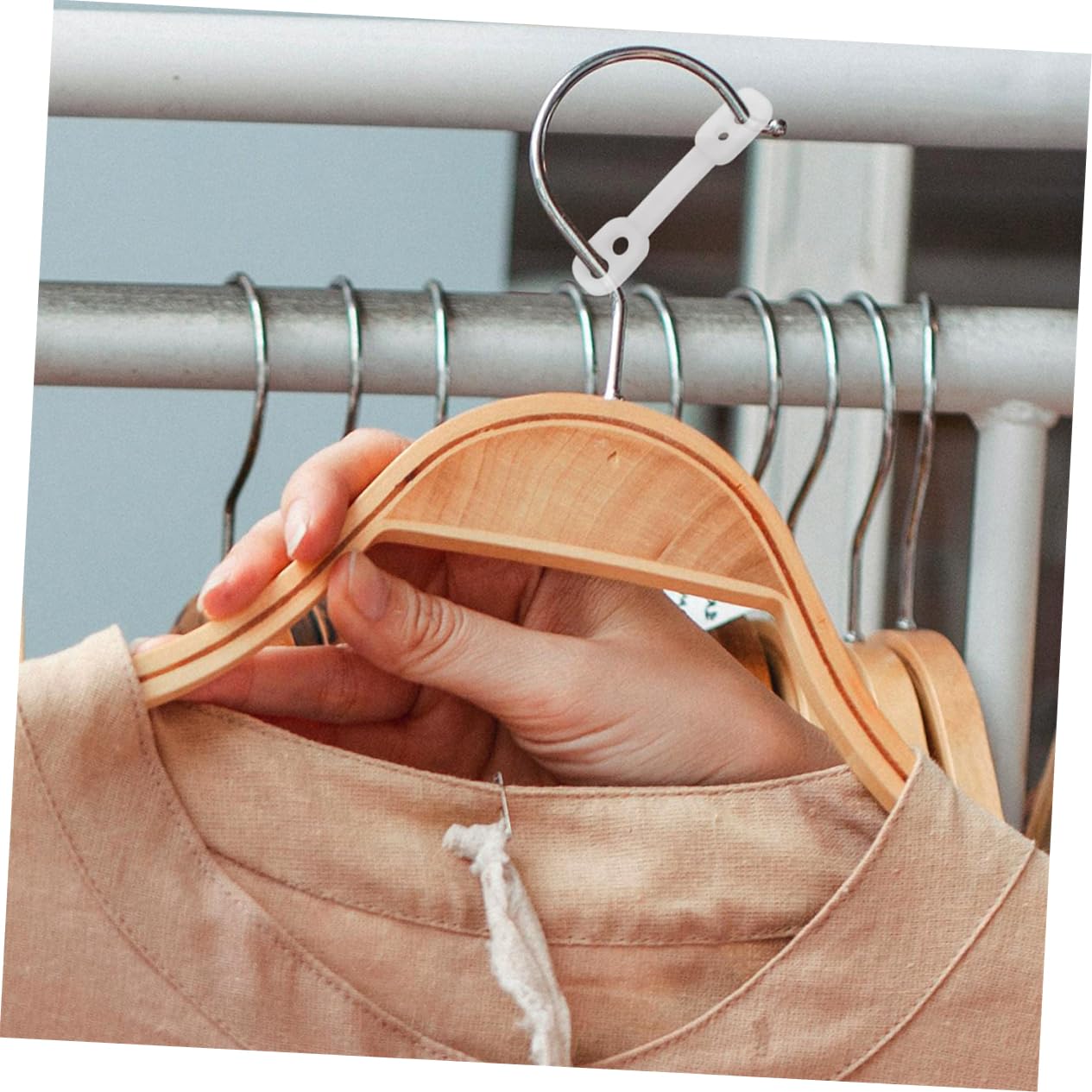 Fibbie Antivento In Silicone Per Grucce - 50 Pezzi, Trasparenti, Antiscivolo, Per Appendiabiti - Foto 9