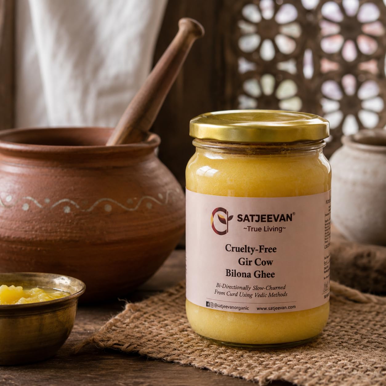 Satjeevan Organic Vedic Gir Cow Bilona Ghee 500ml | A2 Milk, Hand-Churned | Naturally Grown, Grass-Fed | Traditional Vedic Method 1
