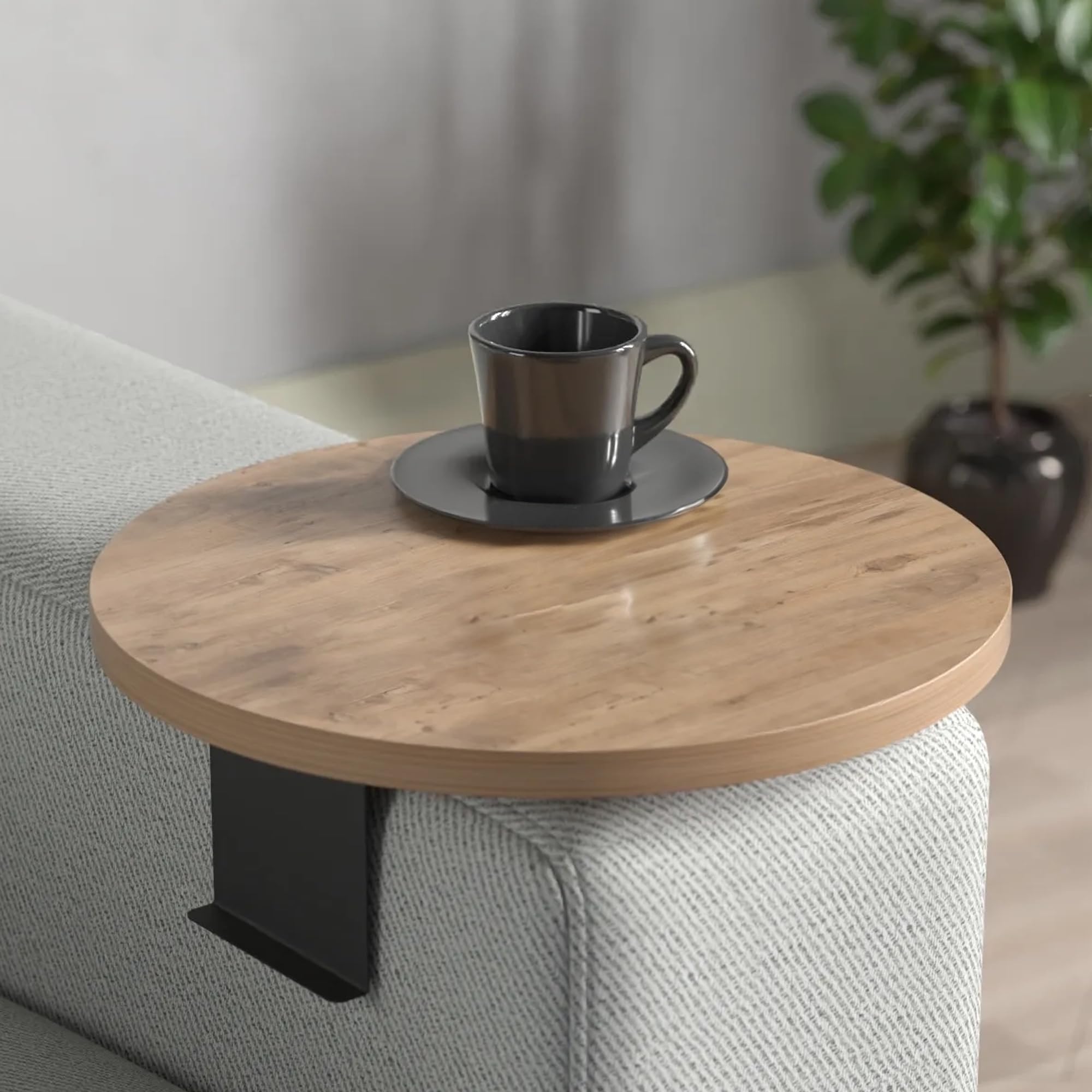 Bandeja de sofá para reposabrazos, bandeja ajustable para sofá con soporte para bebidas, diseño especial con práctico soporte de metal, bandeja para asientos, diámetro 35 cm (2, marrón)