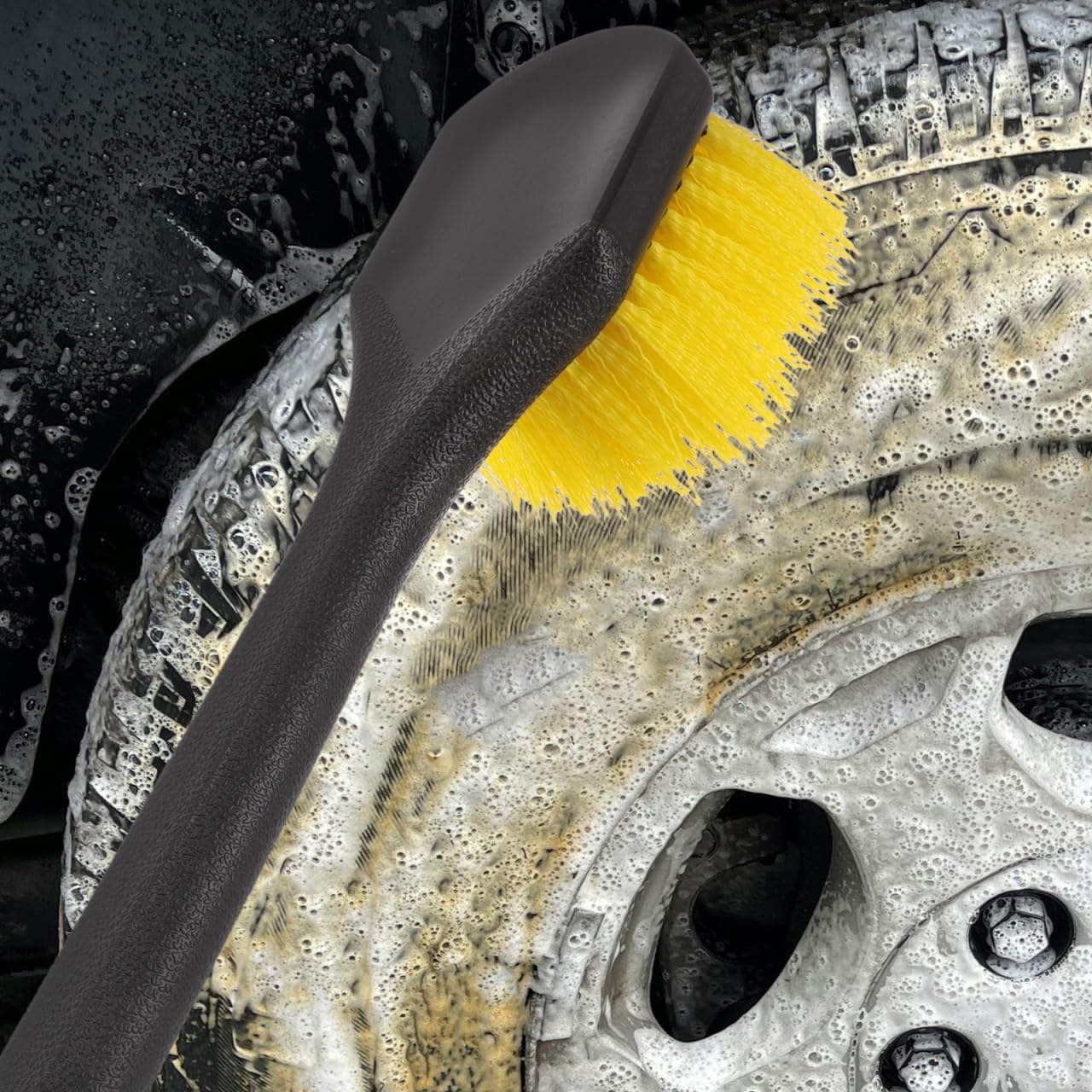 Long Handle Car Tire Brush with Heavy Duty Stiff Bristles for Wheel and Rim Cleaning Ergonomic Grip Car Wash Detailing Tool