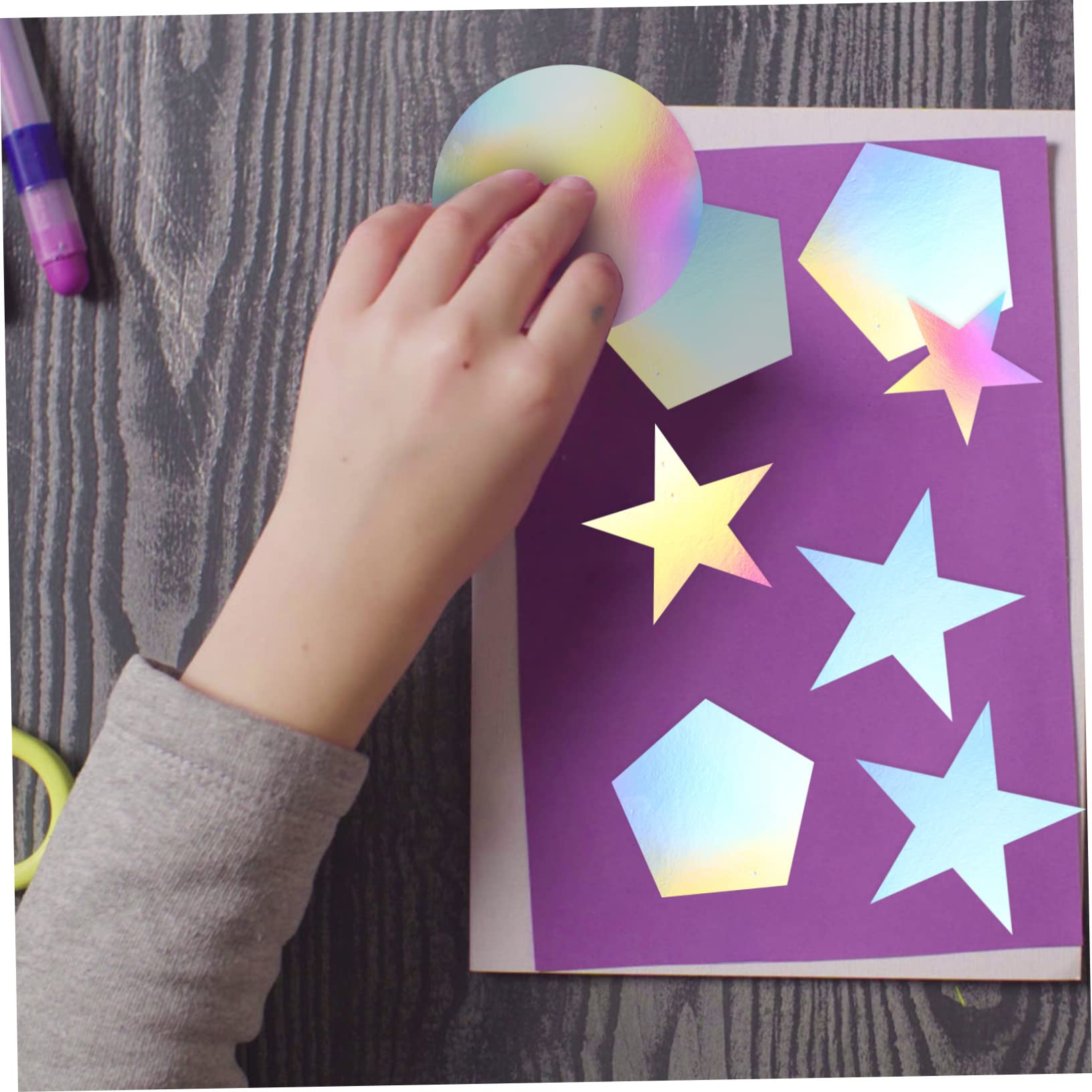STOBOK Carta Olografica A4 per Scrapbooking e Decoupage, Cartoncino per Lavori Creativi Fai da Te, Colori Brillanti, Resistente allo Sbiadimento per Feste e Casa