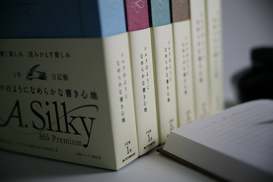 Amazon.co.jp: アピカ 日記帳 5年自由日記 横書き A5 黒 日付