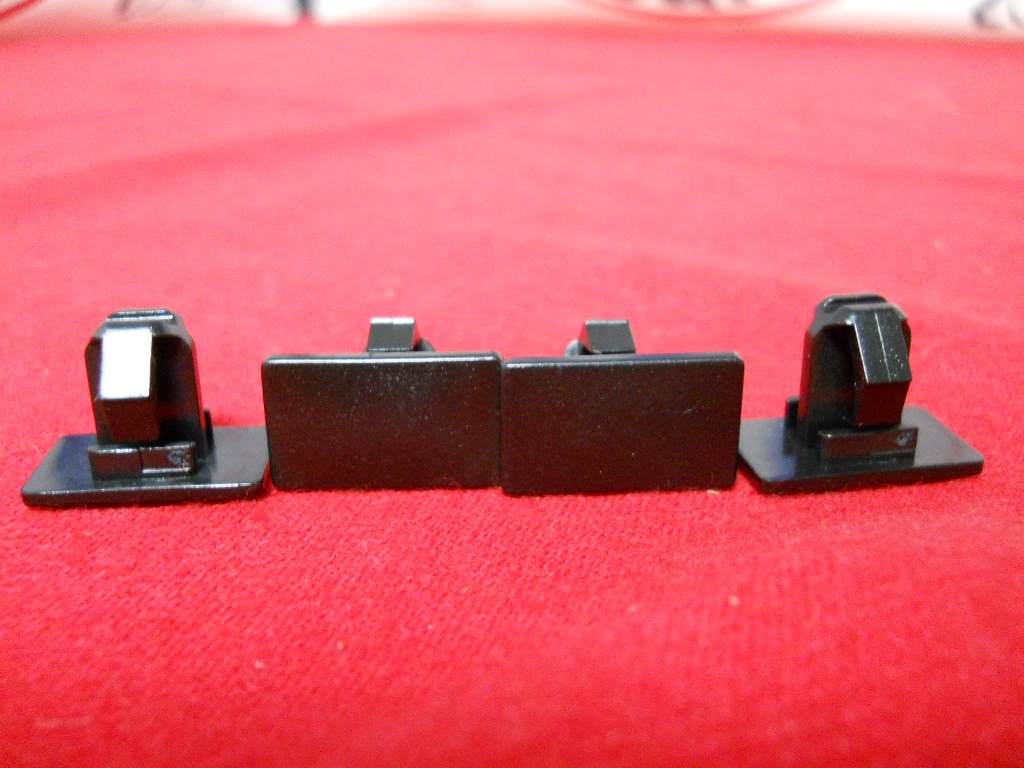 Dodge Chrysler Charger Magnum 300 BLACK ROCKER PANEL MOULDING CLIP clips