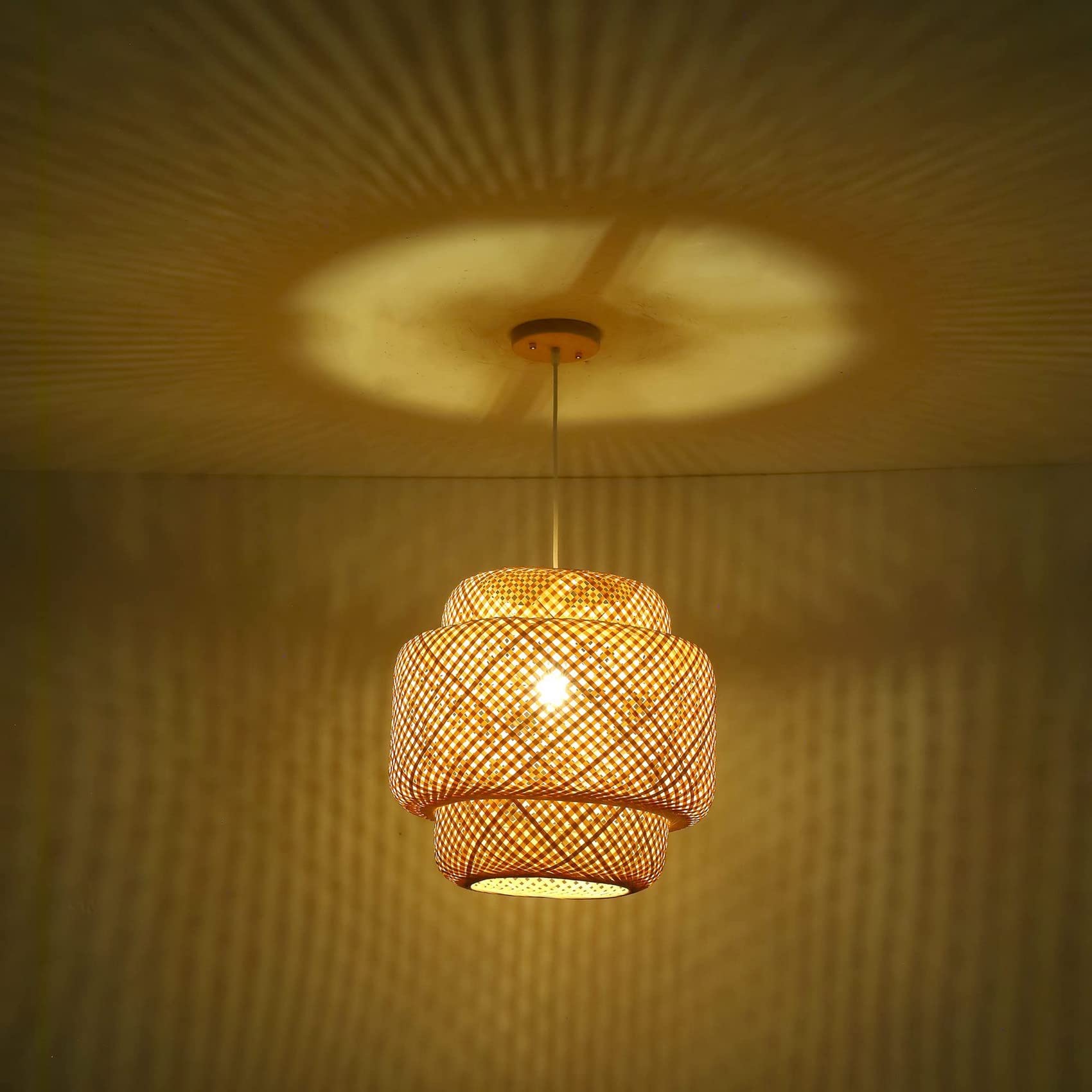 Lampe de plafond fiable en rotin et suspension moderne en bambou tressé