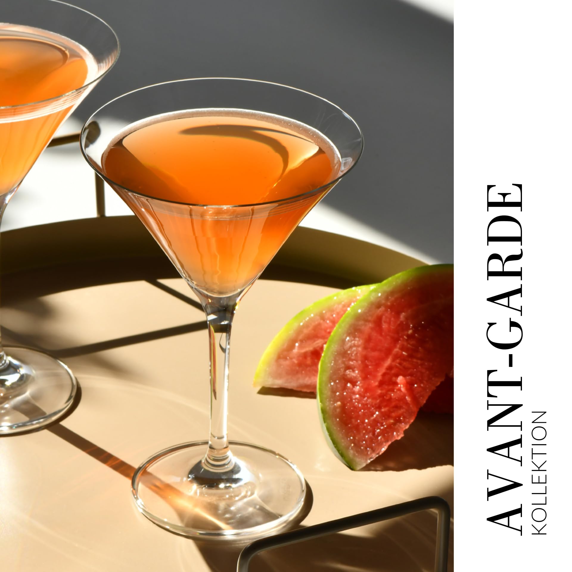 Krosno Martini- und Cocktailgläser Avant-Garde Kollektion, 6er Set, 240 ml | Bleifreies Kristallglas für Martini, Cosmopolitan und Premium-Cocktails, elegante Form, spülmaschinenfest