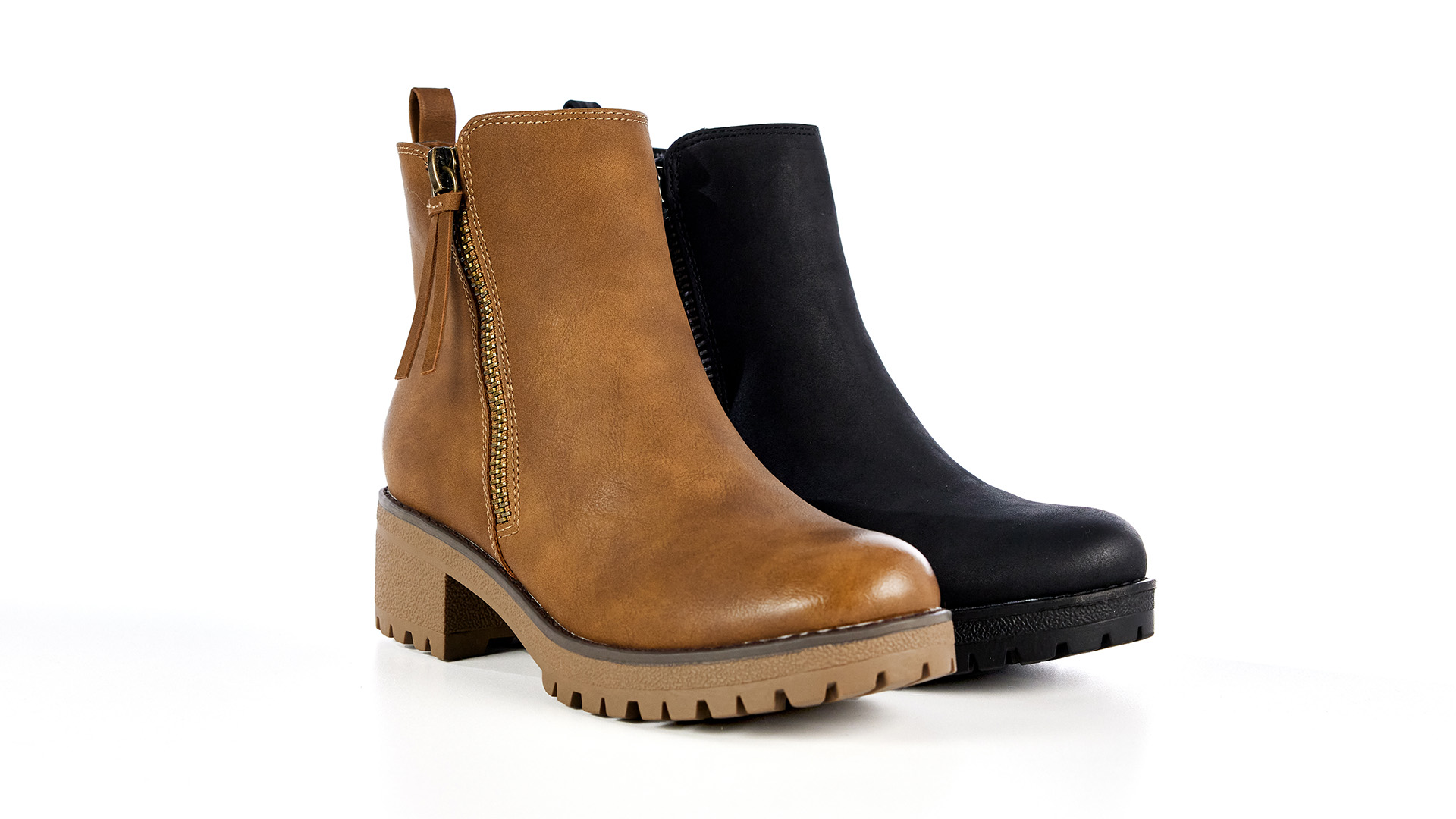 Amazon.com | Bjorndal Judy - Women's Casual Chelsea Slip-On Lugged