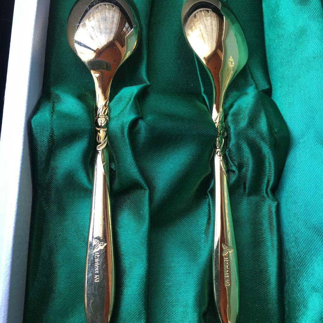 最大77%OFFクーポン 新品未使用 廃盤品 ゴールド仕上げ 薔薇のスプーン