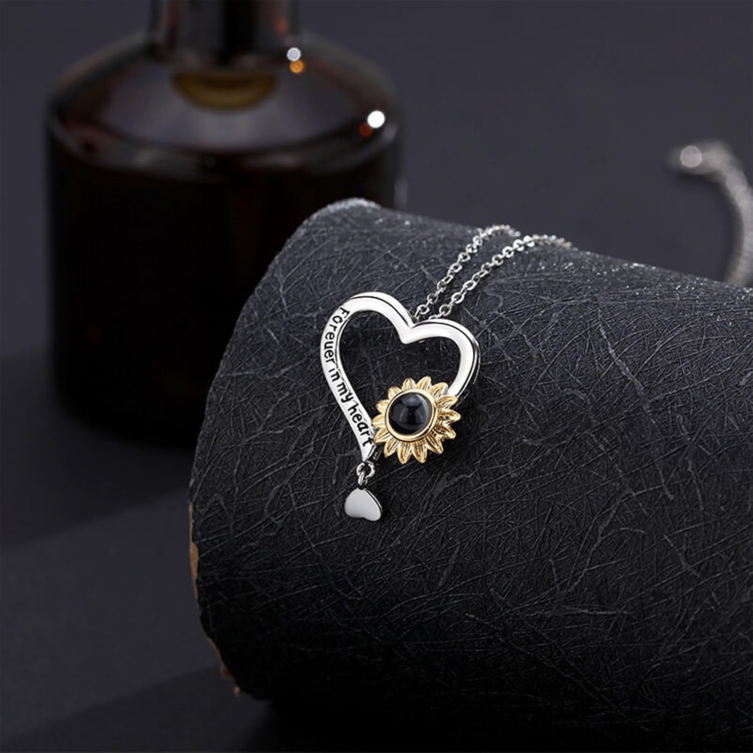 Drawelry Custom Necklaces with Picture inside - Personalized Photo Projection Necklace Customized Picture Pendant Christmas Memorial Gift For Girlfriend Wife Mother Daughter