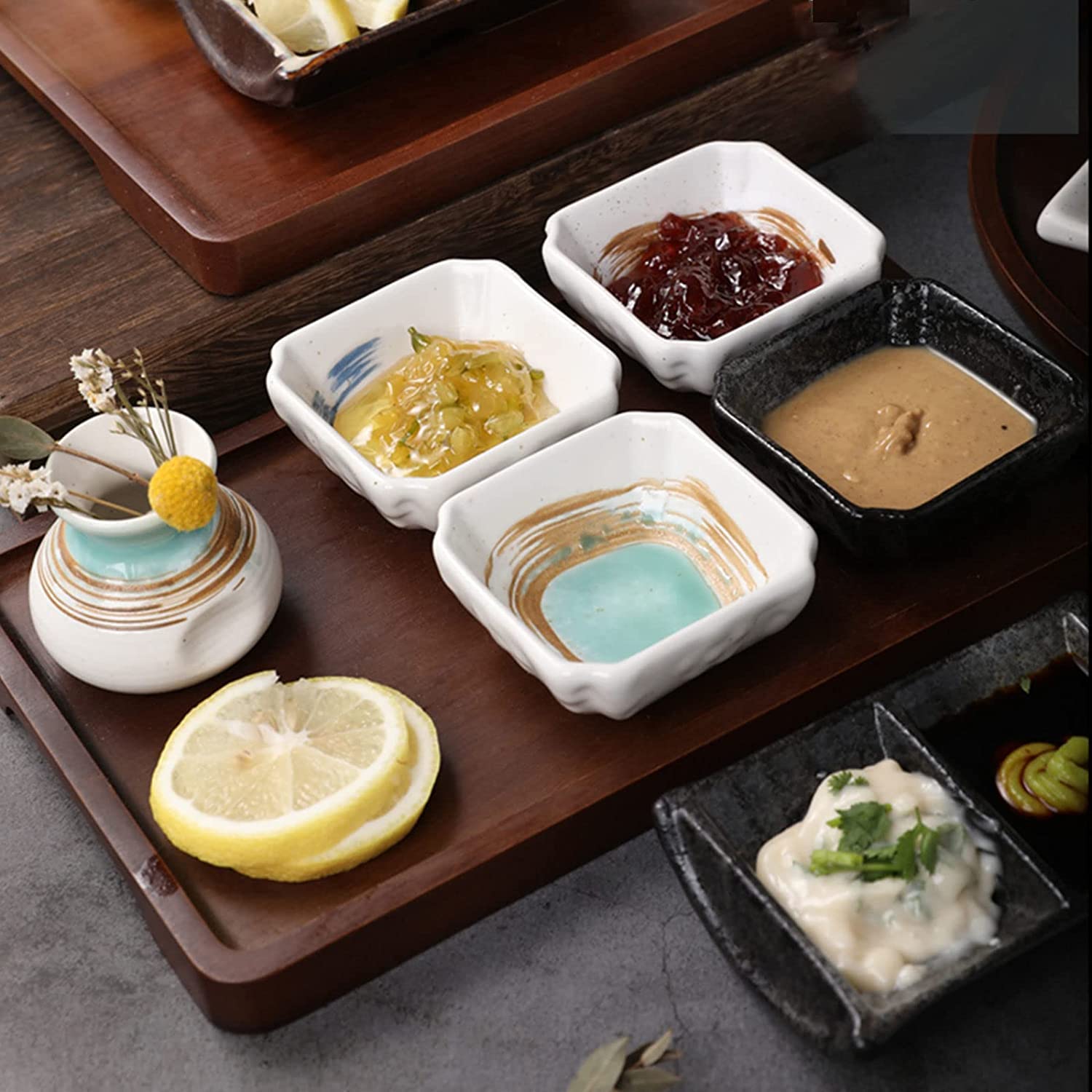 Piatto Portasushi In Ceramica Con Scomparto Per Salsa - Rosa Floreale 18,5x17cm - Ideale Per Antipasti, Salsa Di Soia E Condimenti