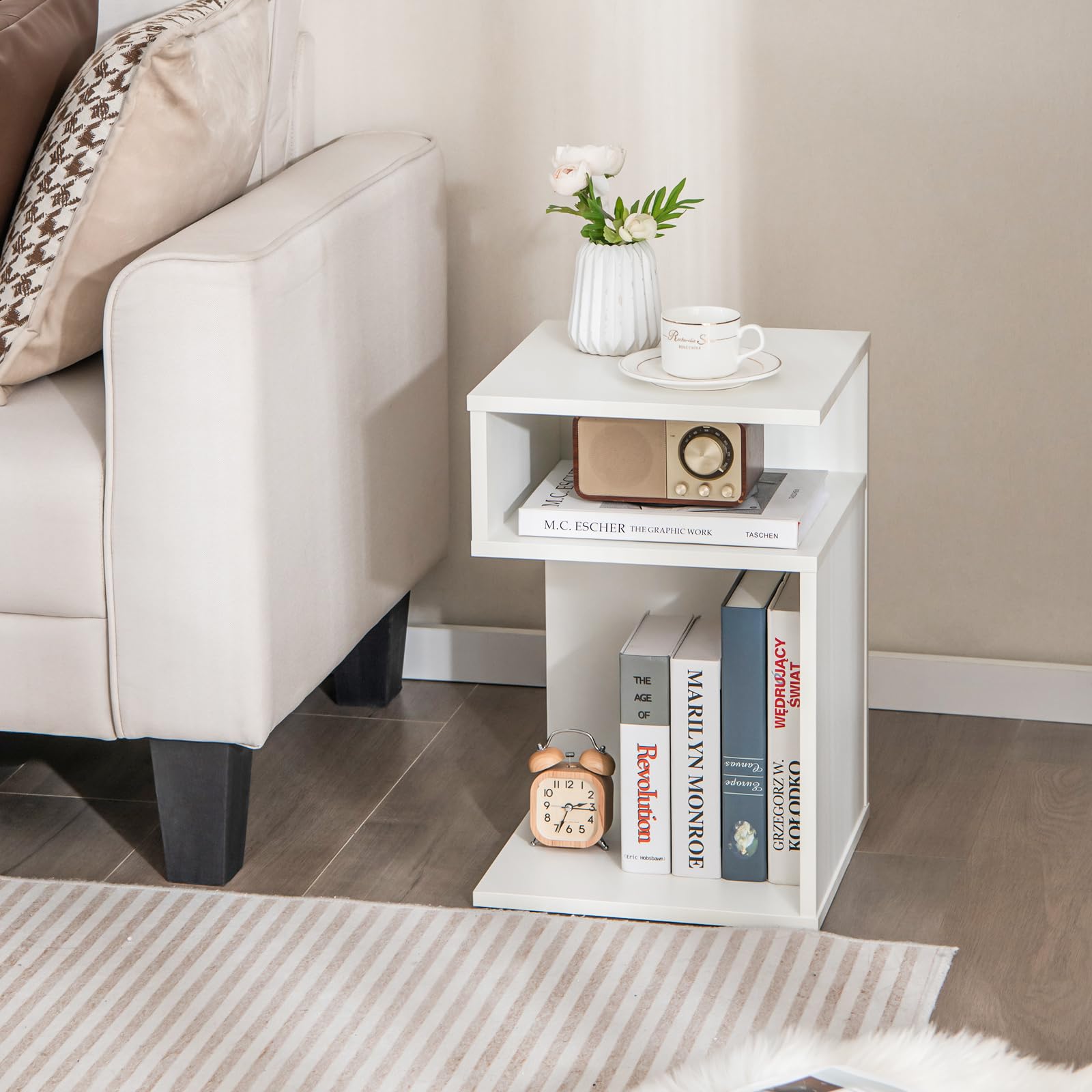 COSTWAY Tavolino Laterale da Salotto a Forma di S per Piccoli Spazi, Tavolino per Divano con 2 Scomparti Aperti, Comodino Moderno per Soggiorno, Camera da Letto e Studio, Bianco (1,Bianco)