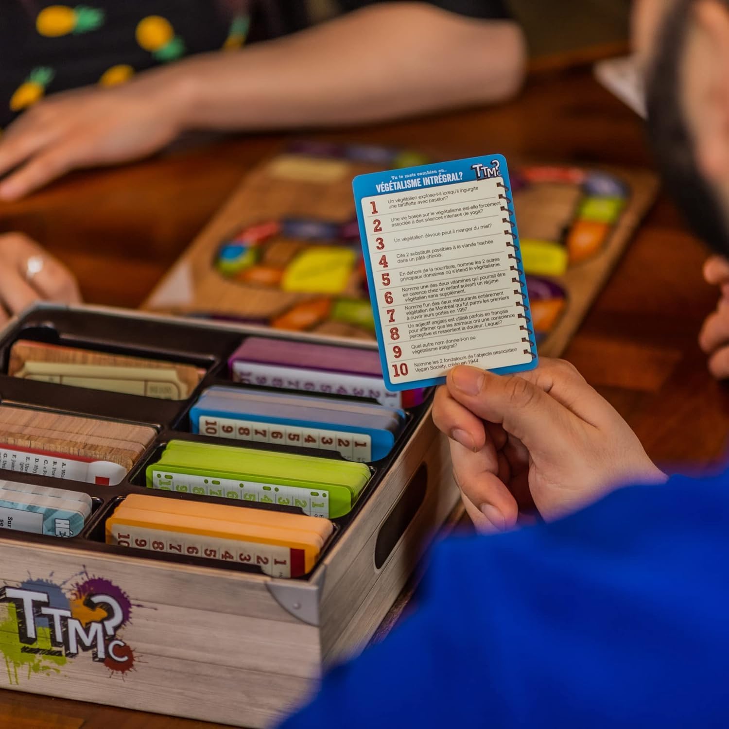 Tu Te Mets Combi? - Gesellschaftsspiel – Atmosphäre – Allgemeinkultur-Quiz für 2 bis 16 Spieler ab 14 Jahren