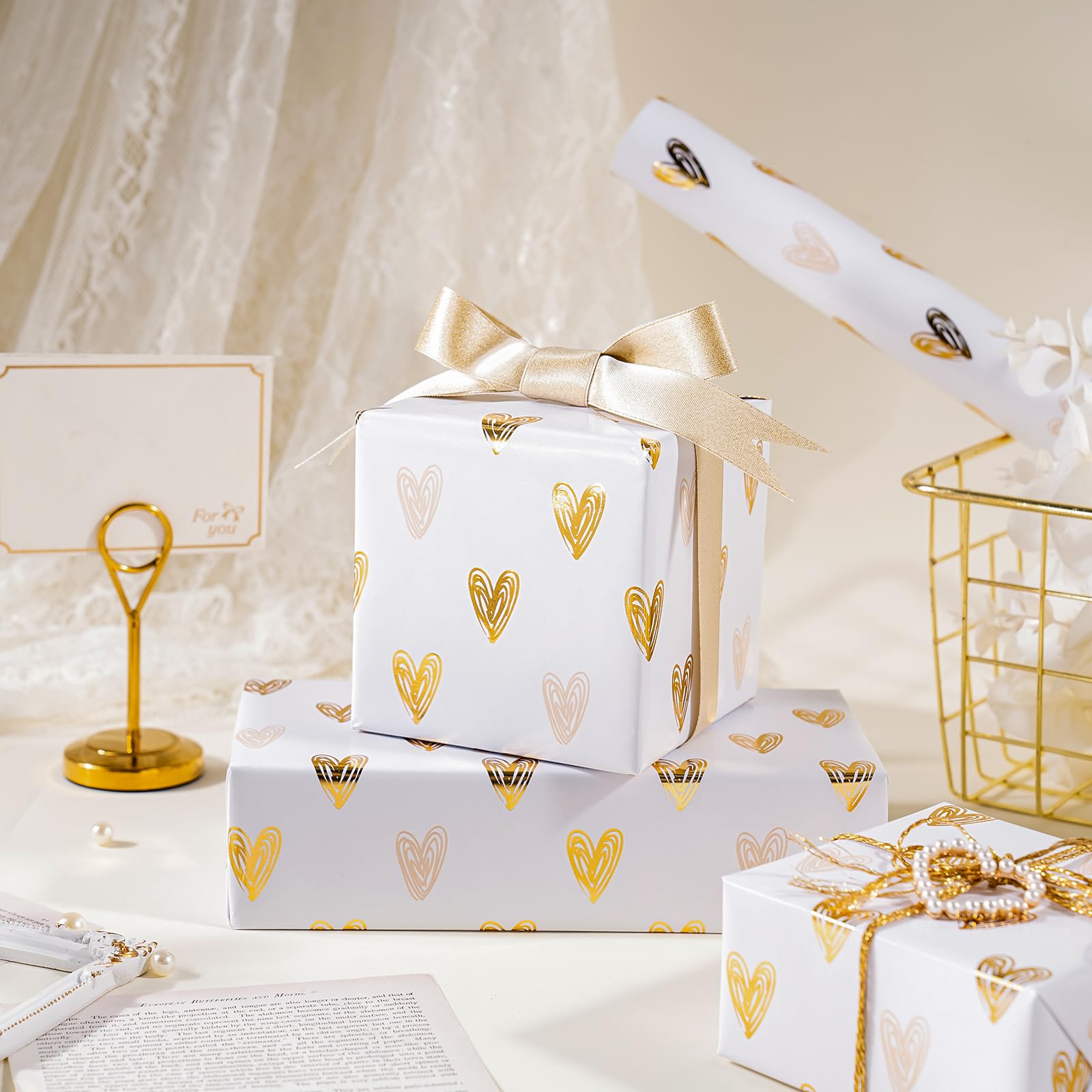 RUSPEPA Rollo De Papel De Regalo Con Forma De Corazón (Mini Rollo) (43,2 Cm X 5 M) - Diseño De Corazón Dorado Para San Valentín, Bodas, Despedidas De Soltera, Cumpleaños Y Baby Shower.