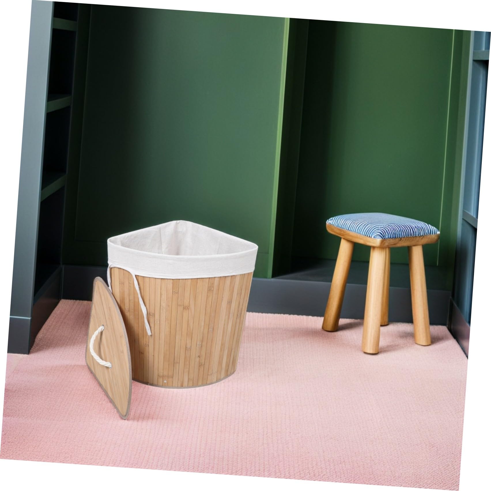 Beaupretty Cesto Porta Biancheria Triangolare con Coperchio per Angolo Materiale Naturale Dimensioni per Organizzare gli Spazi in Casa