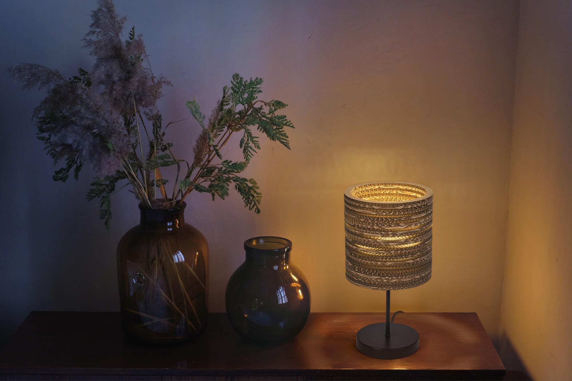 LEDVANCE Decor Cardboard Cilindro marrón de cartón ondulado, E27, 200 mm de diámetro, pantalla de material reciclado, sostenible gracias a la fuente de luz reemplazable, fácil de instalar