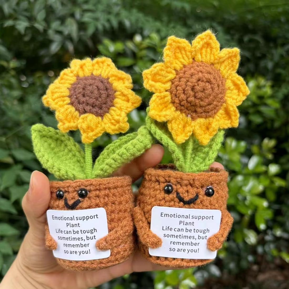 Bambola all'uncinetto a forma di girasole, giocattolo lavorato a maglia