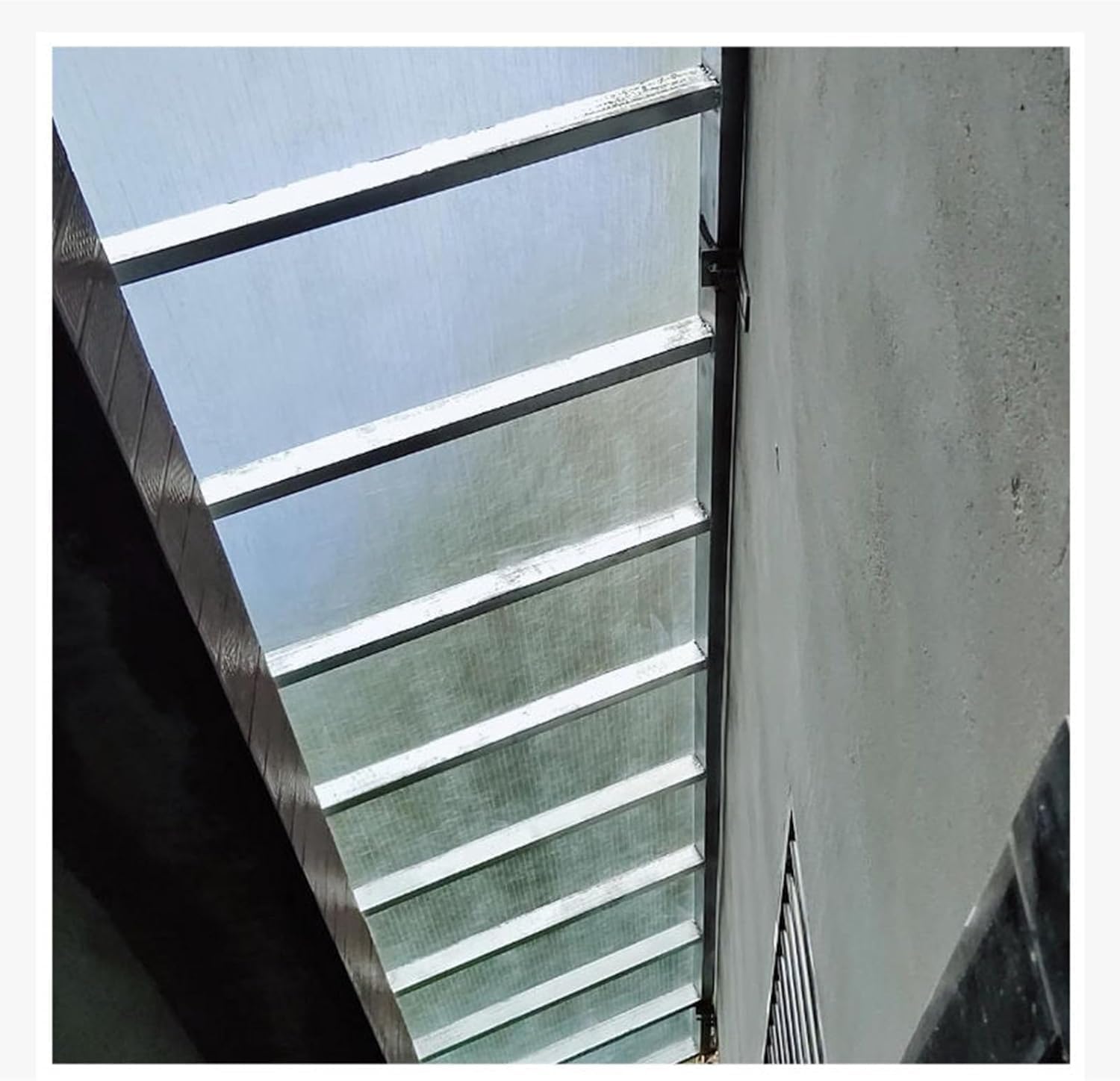 Polycarbonate Roof Panels Greenhouse Sheets Uv-Resistant Flame Retardant Easy to Bend and Cut Ideal for Greenhouses Canopies Horticulture, 3.3X 65.6ft