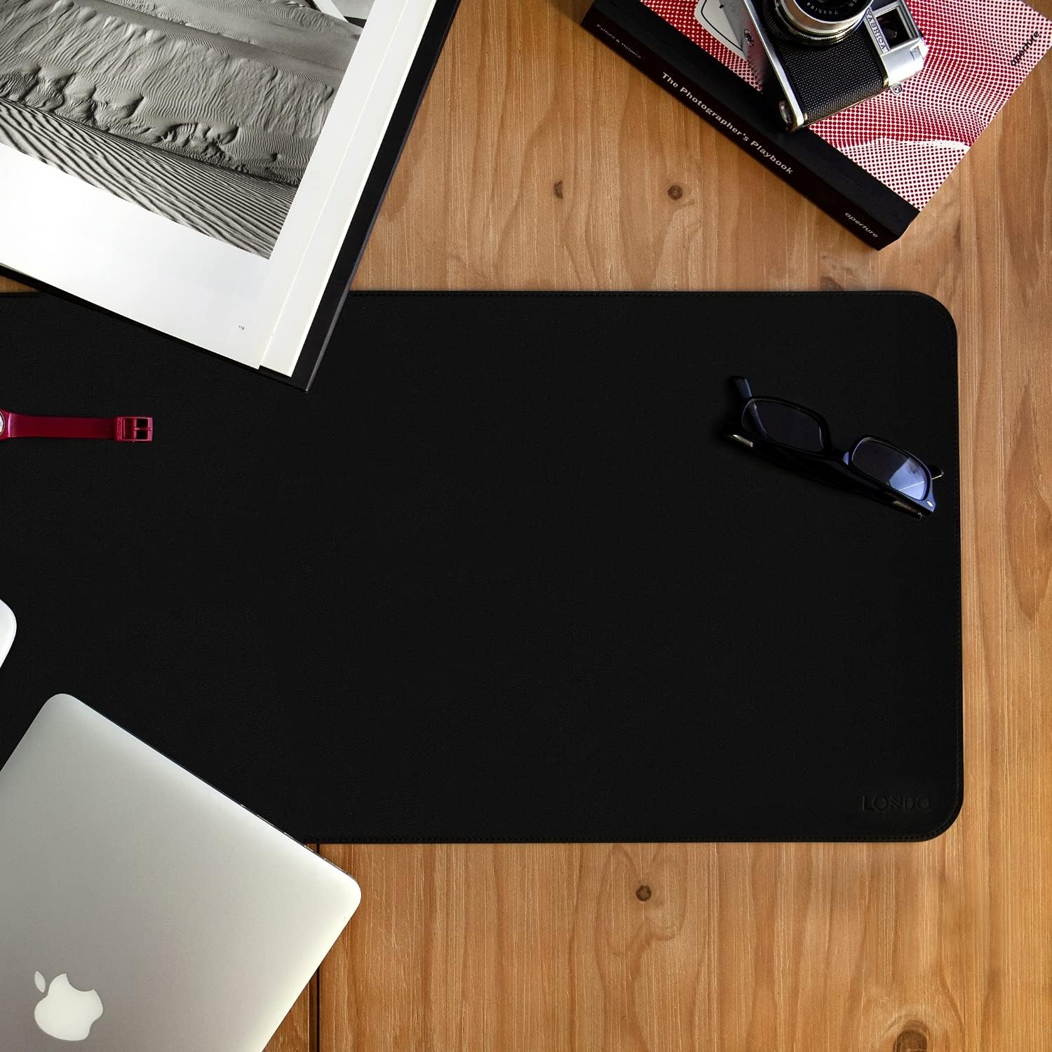 Londo Leather Extended Mouse Pad – Large Desk Mat for Office & Gaming, Smooth Writing Surface, Non-Slip Base, Durable & Stylish Workspace Accessory