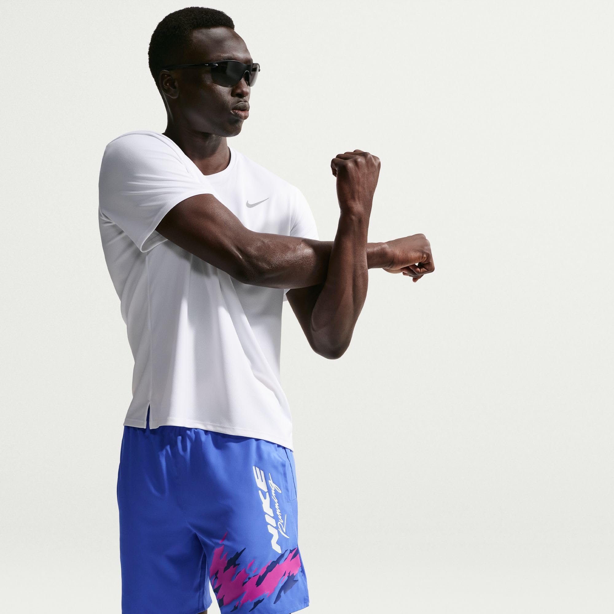 Nike Challenger Dri-Fit HV2138 szorty do biegania z podszewką (ok. 18 cm) dla mężczyzn