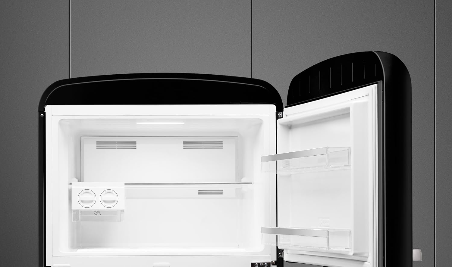 Smeg FAB50 Retro Style Refrigerator – 19.28 cu. ft. Freestanding Fridge-Freezer, Dual Cooling, No-Frost, Adjustable Glass Shelves, Chrome Handle – Black – Made in Italy